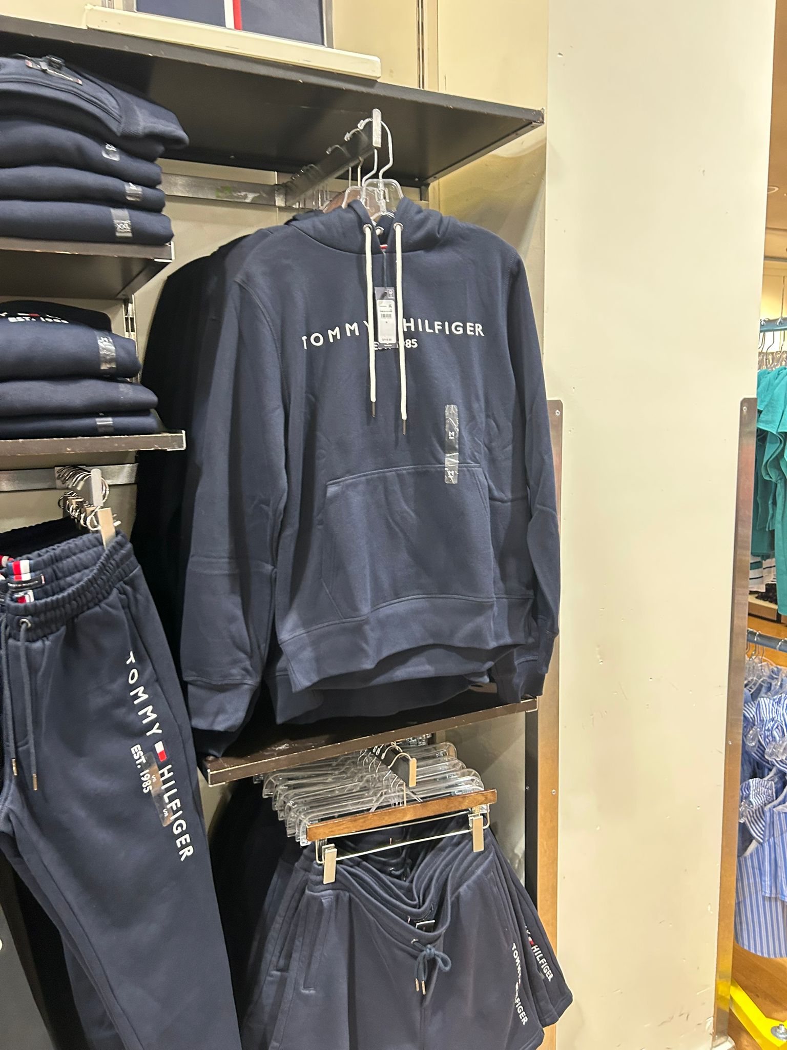 Tommy Mens' Embroidered Tommy Logo Hoodie Navy