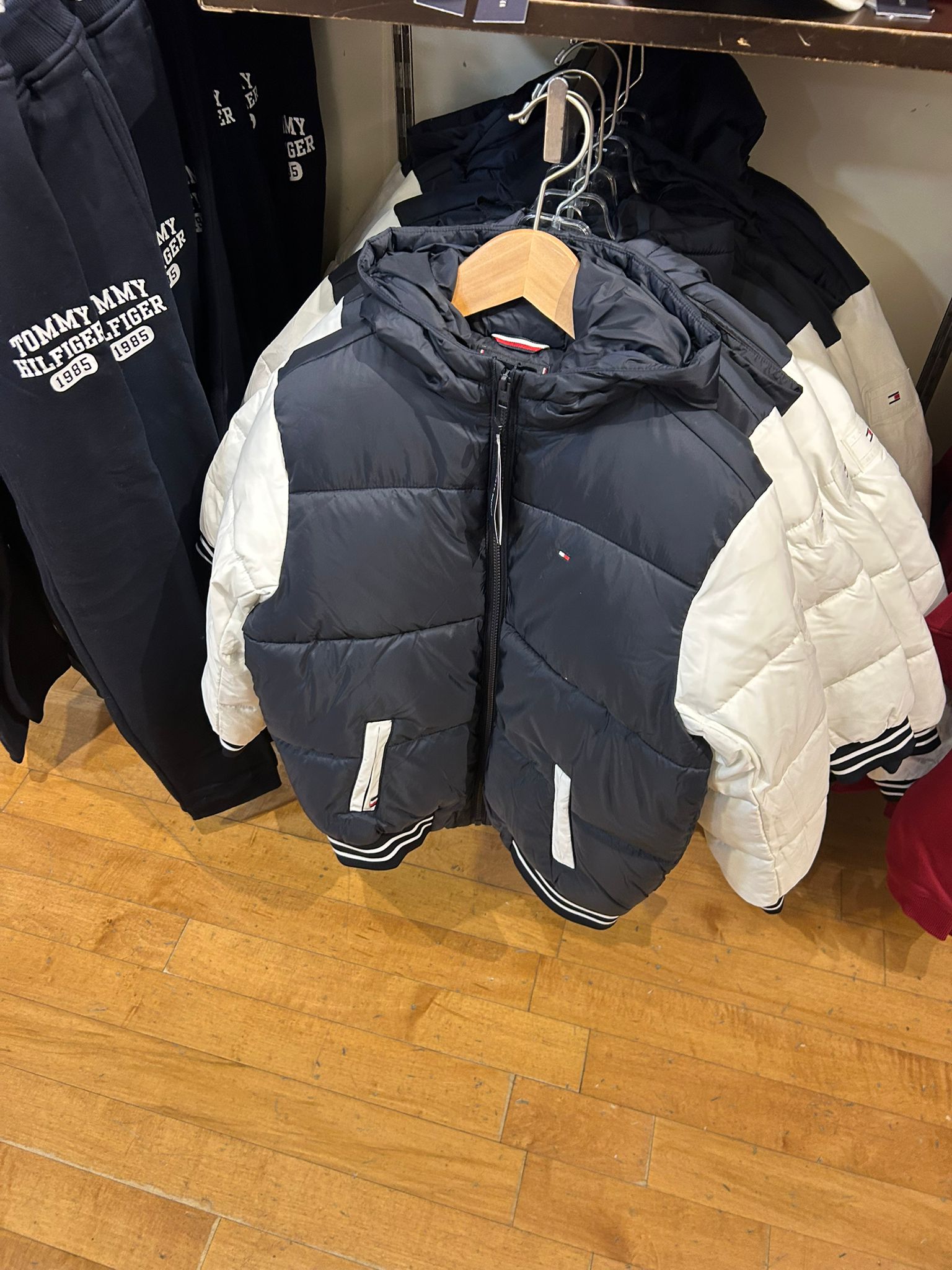 TOMMY Boys' Hooded Colorblock Puffer Jacket Navy Blue