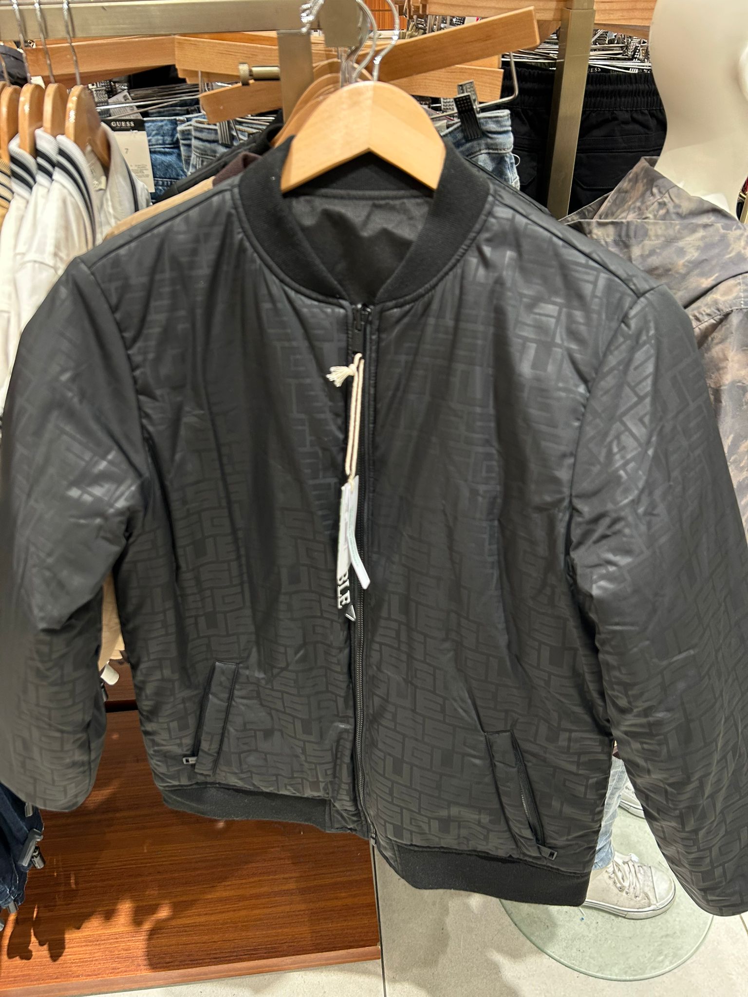 Guess BOYS Winnie Reversible Jacket (7-16) BLACK