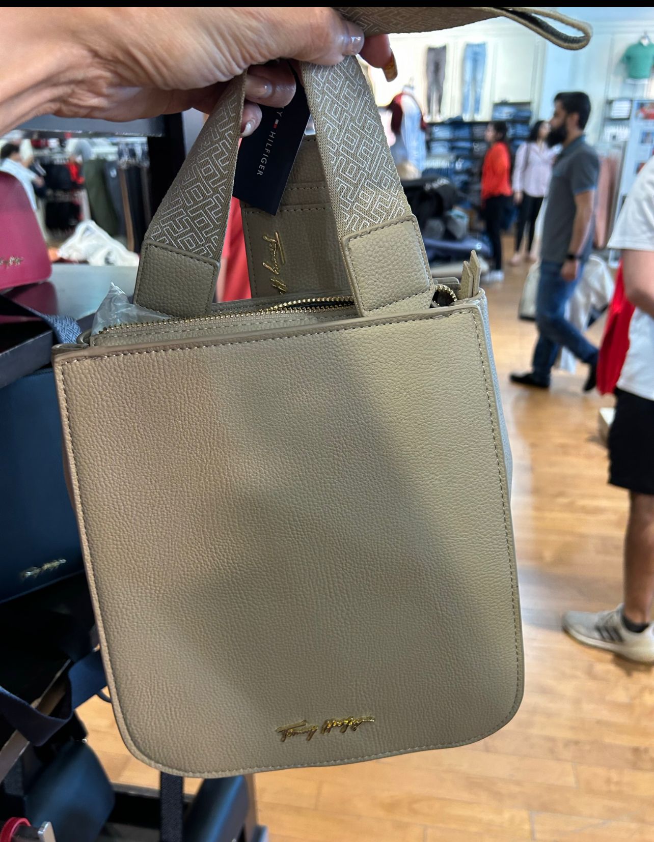 Tommy Hilfiger Handbag Tommy Joy Bucket Beige