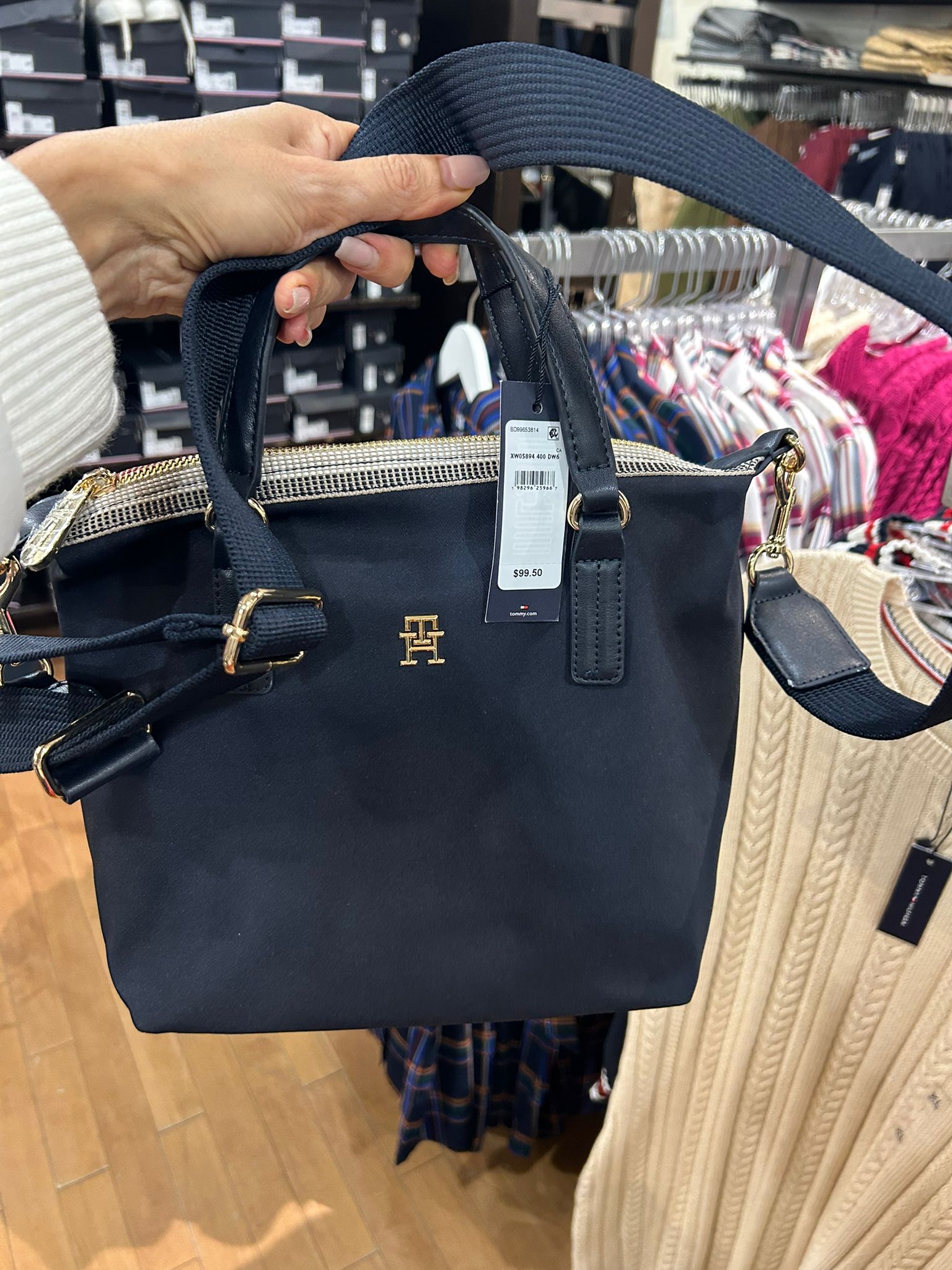 Tommy WOMENS' Signature Stripe Zip Small Tote Space Blue