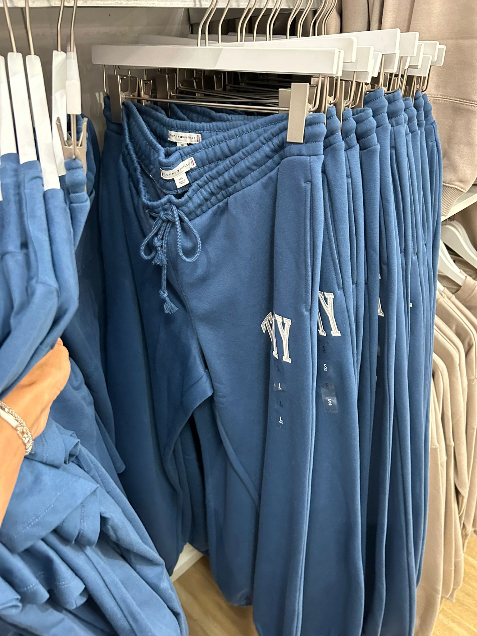 Tommy Womens' Varsity Tommy Logo Sweatpant/Fossil Blue