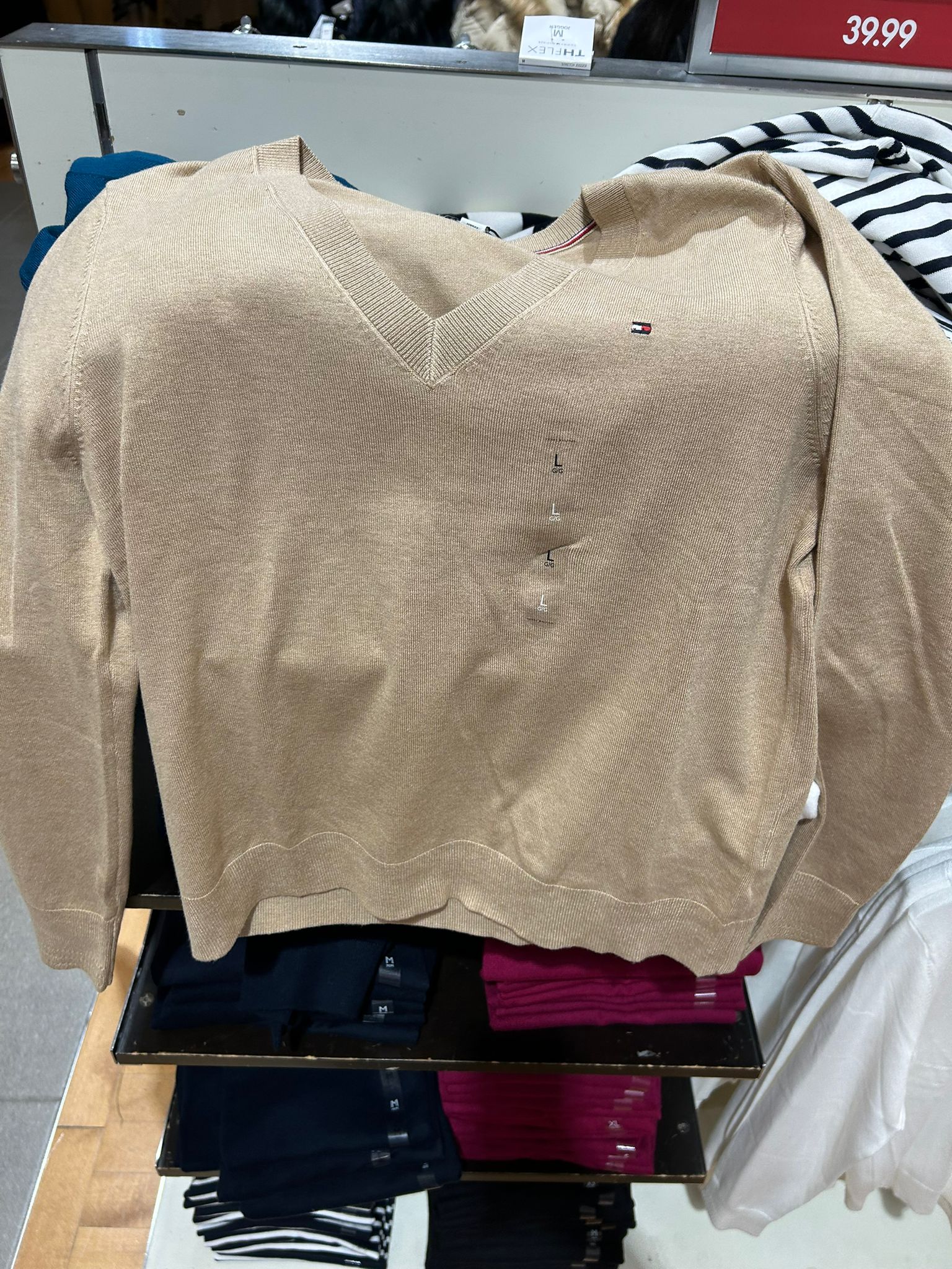Tommy WOMENS' Viscose-Blend V-Neck Sweater Beige Heather