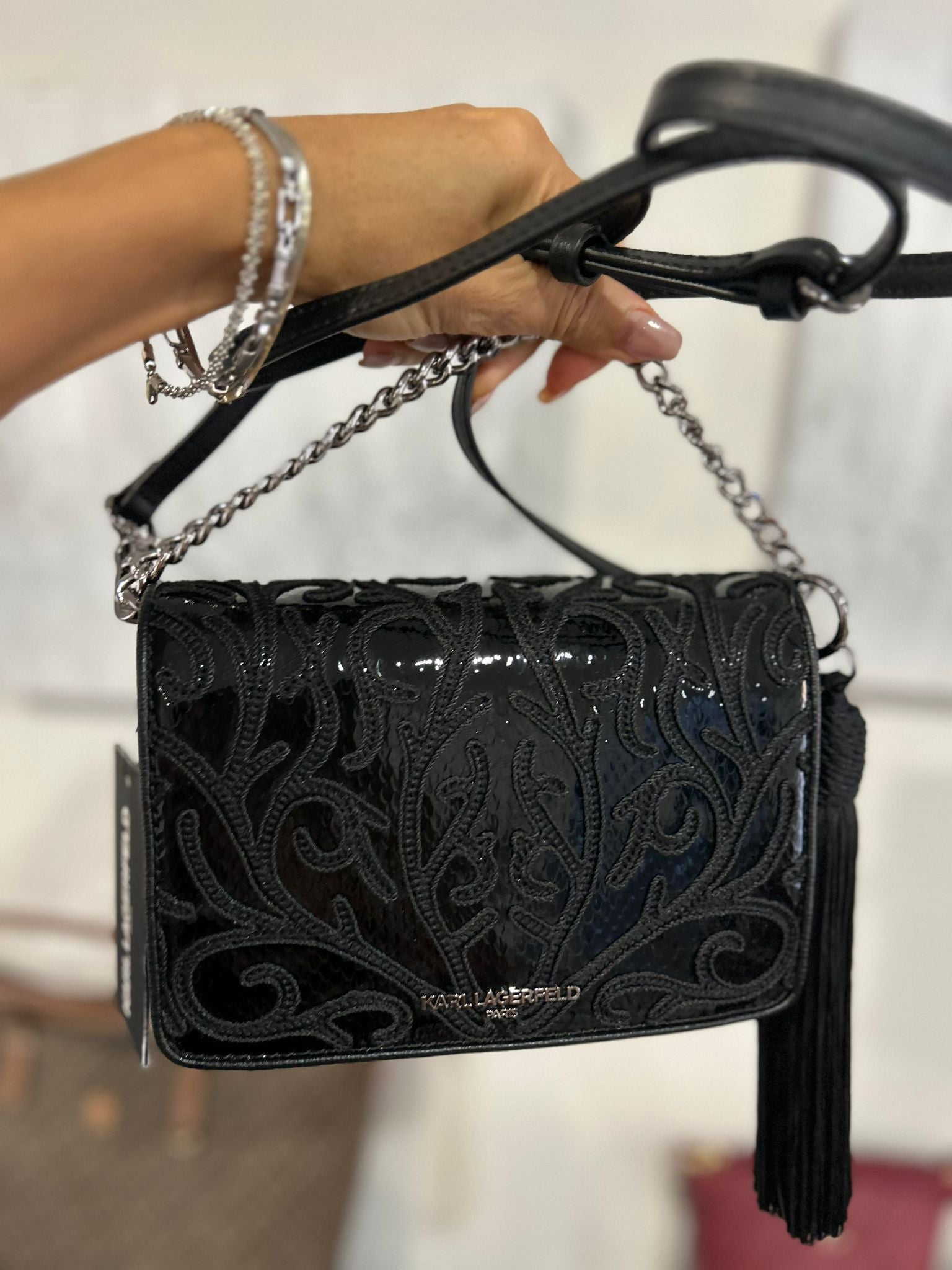 Karl Lagerfeld Paris Womens' LOURDES CROSSBODY BLACK EMBRIODERED