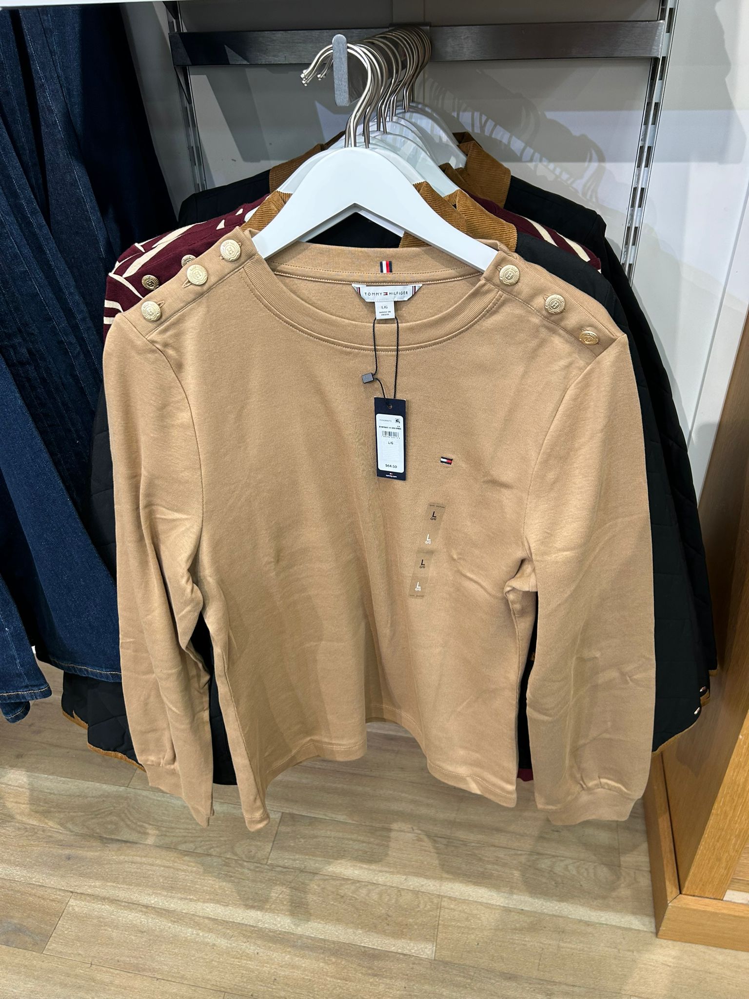 Womens' Tommy Gold-Button Crewneck T-Shirt Safari Canvas