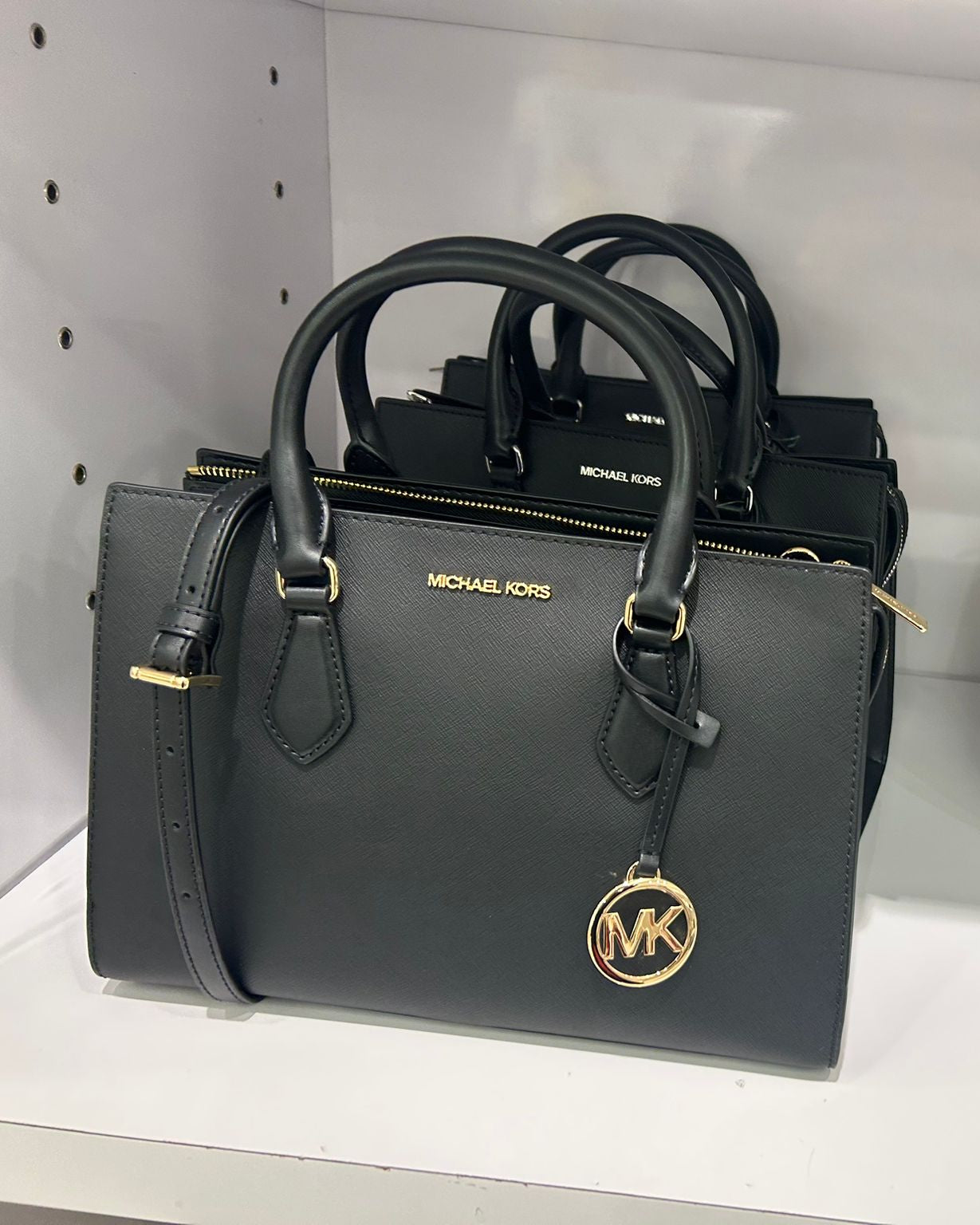 Women's Michael Kors Sheila Medium Satchel BLACK