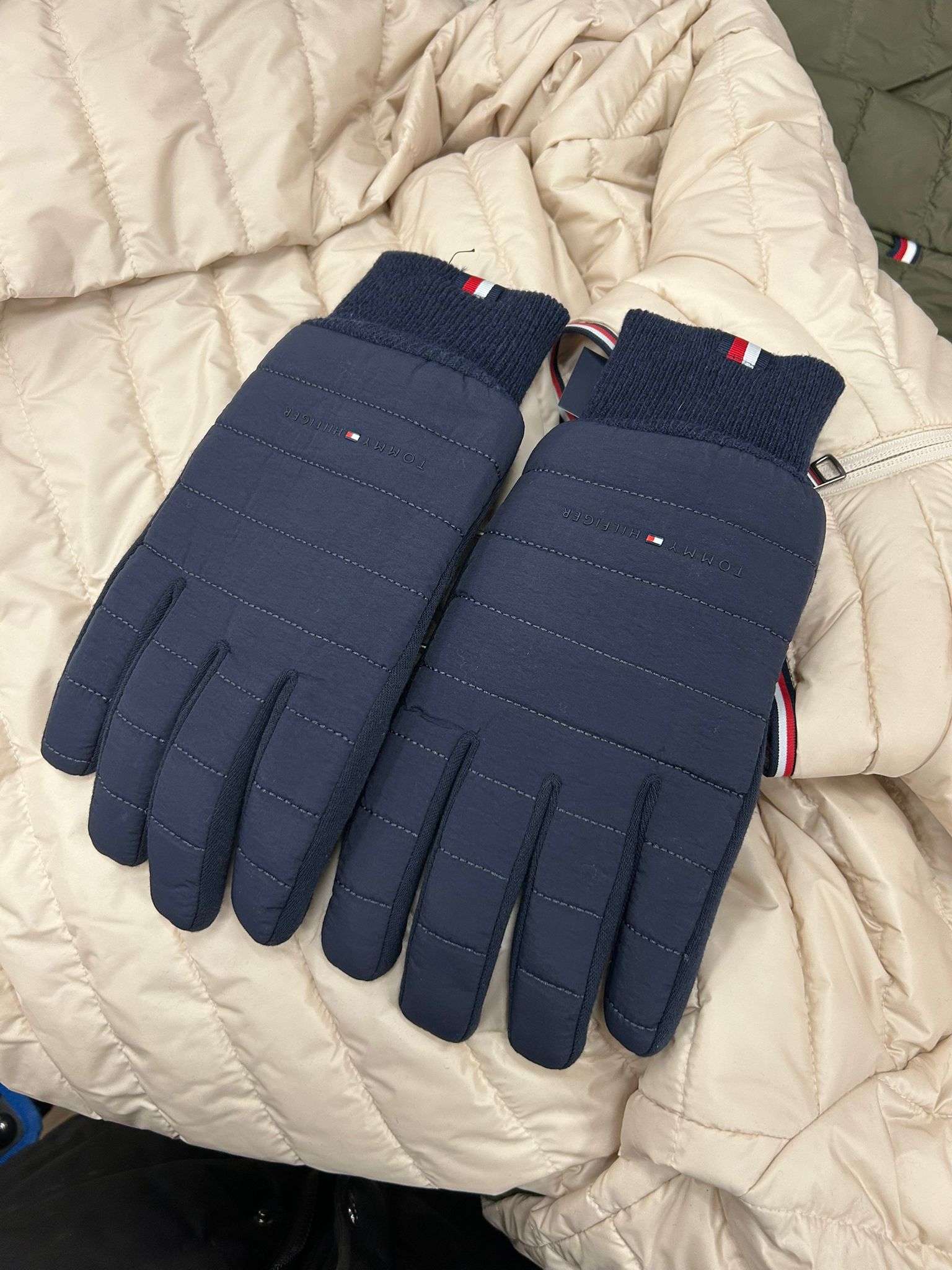 Womens' Tommy Hilfiger Established Nylon Mix Gloves Navy