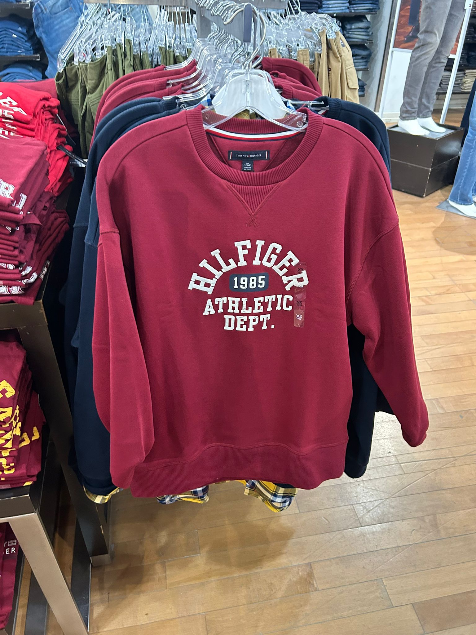 Tommy Hilfiger MENS' Typographic Regular Fit Cotton Sweatshirt Rouge