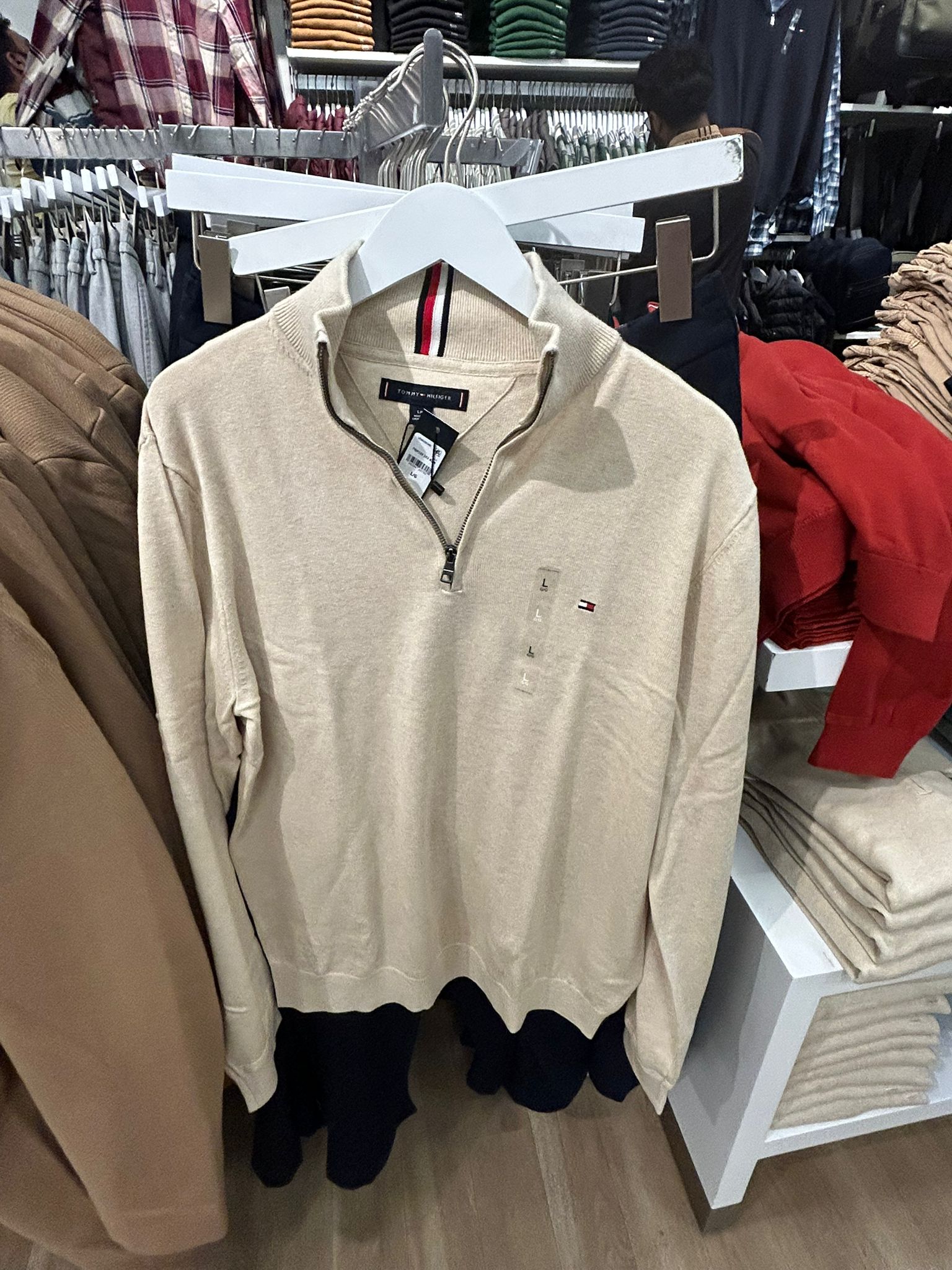 Tommy MENS' Classic Quarter-Zip Sweater Beige