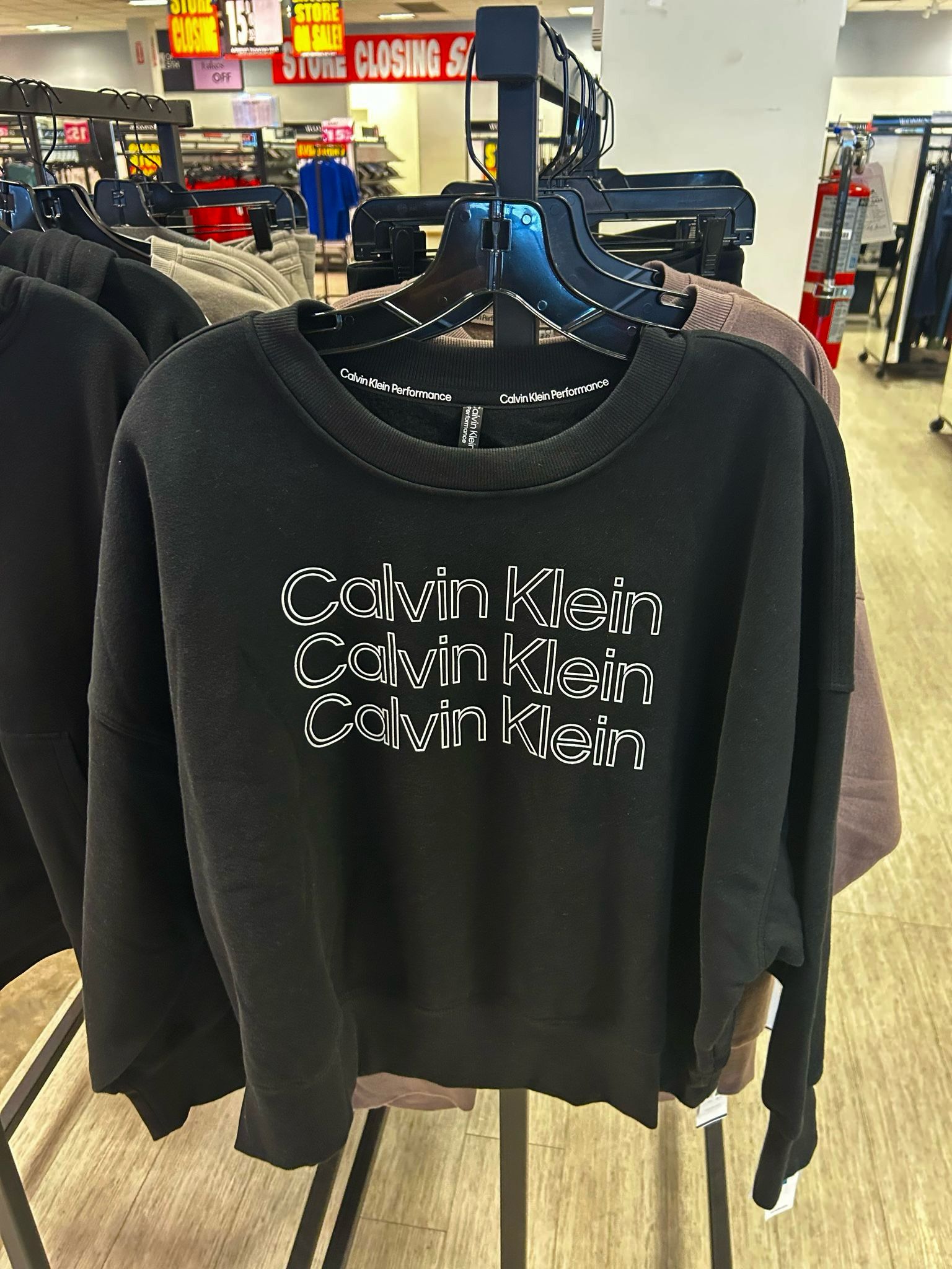 WOMENS' Calvin Klein Oversized Triple Foil Logo Sweatshirt