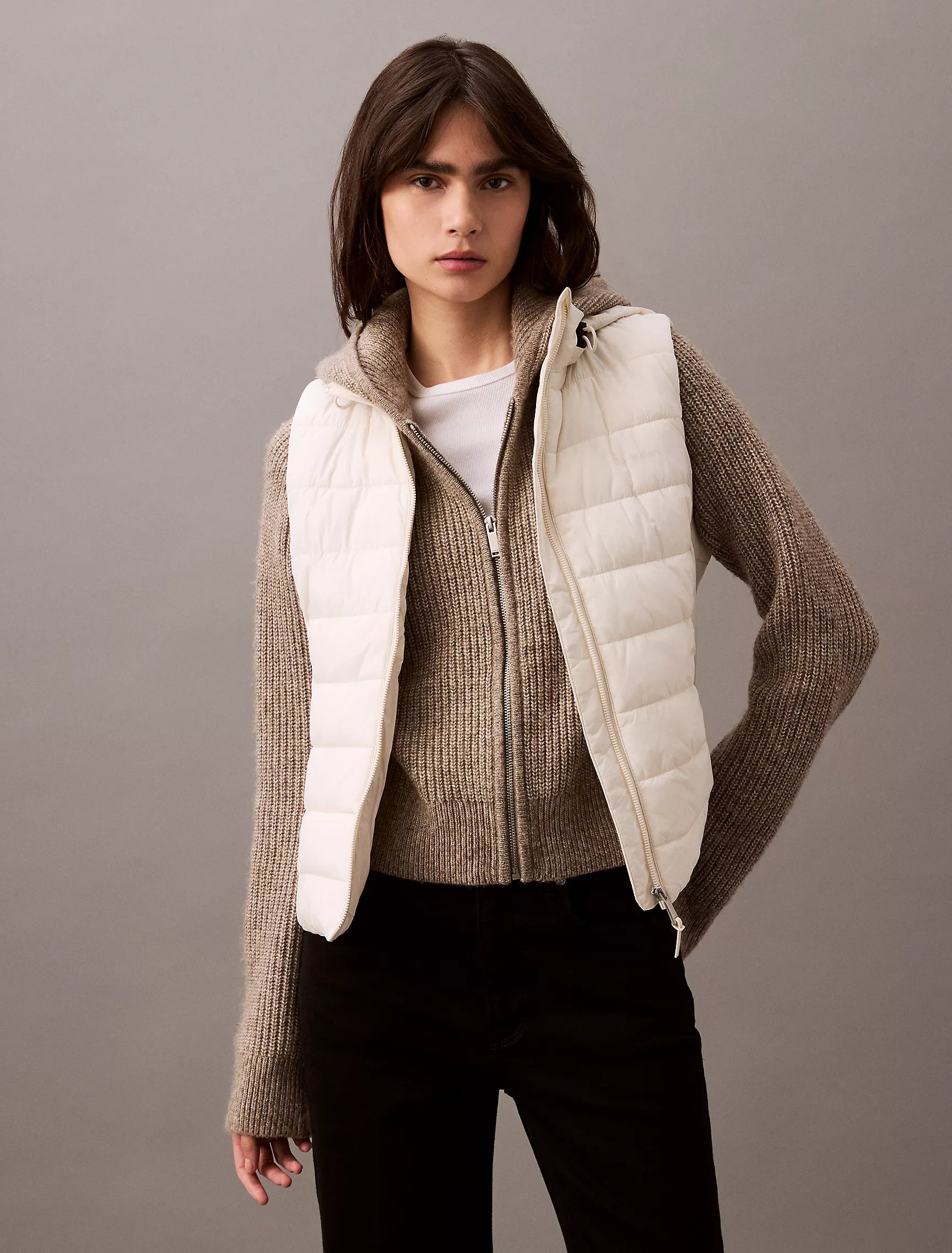 Calvin Klein WOMENS' Nylon Puffer Vest Chalk