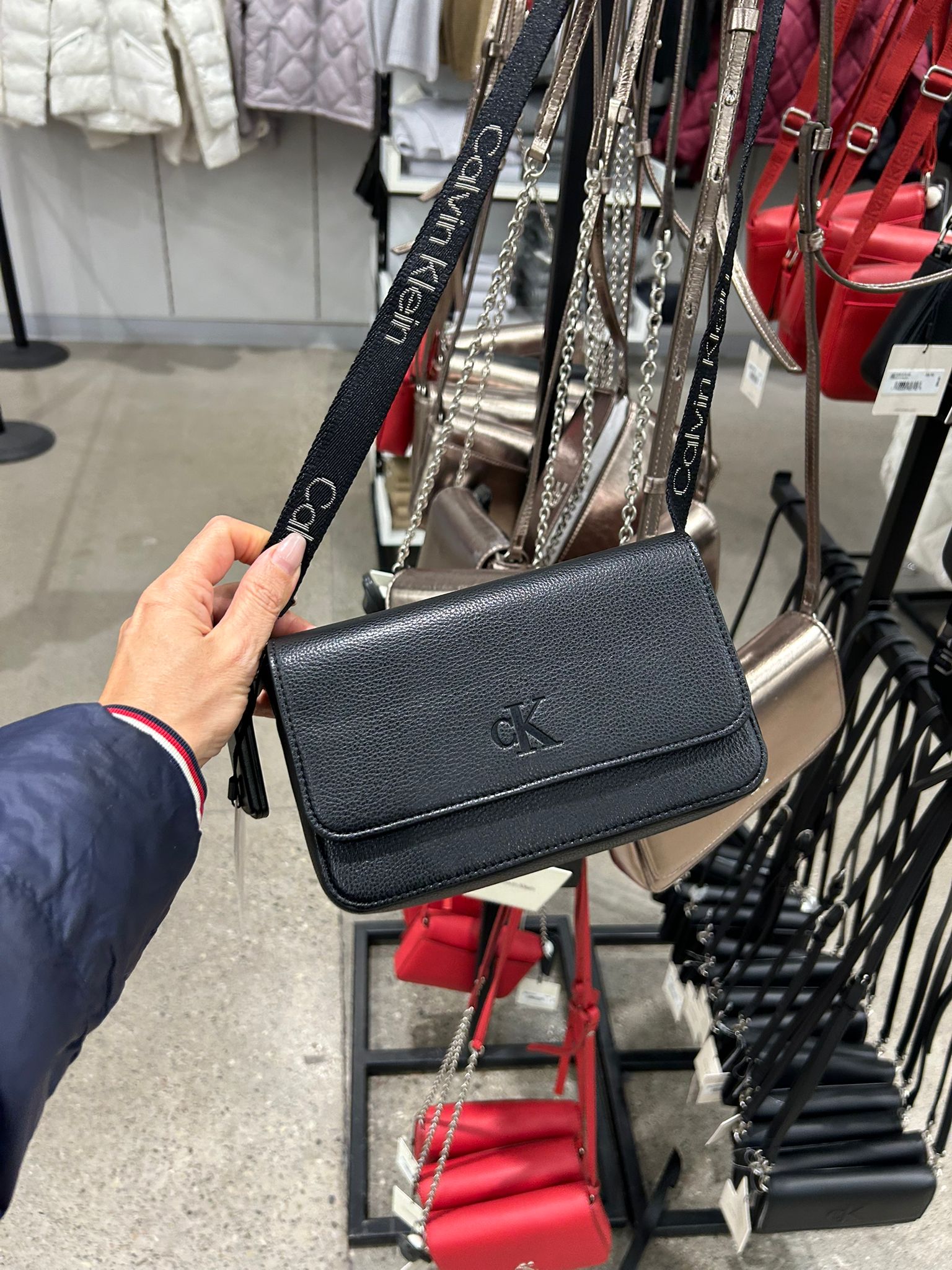 Calvin klein Womens' Ultralight Phone Crossbody Bag Black