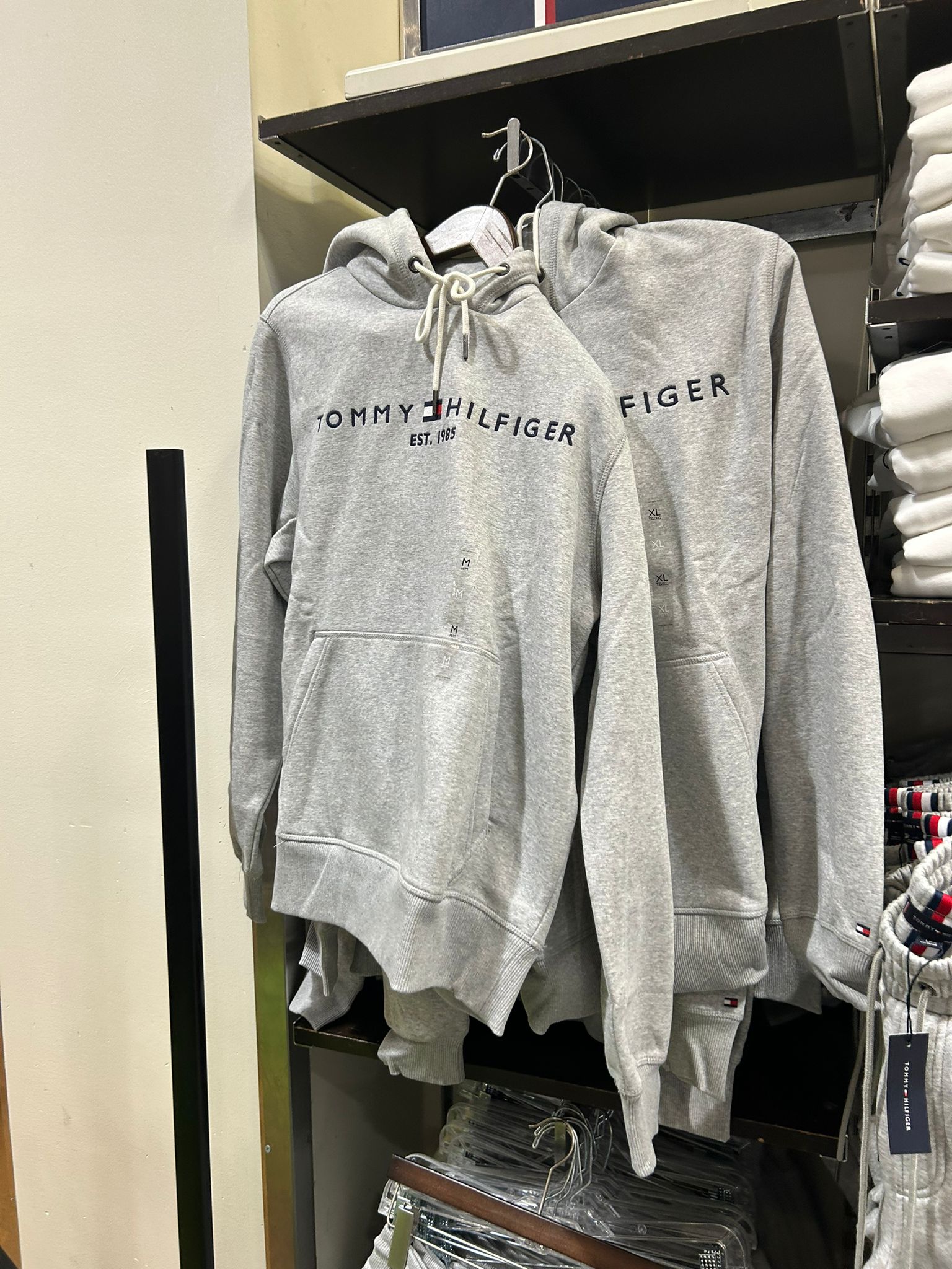 Tommy Mens' Embroidered Tommy Logo Hoodie Grey Heather