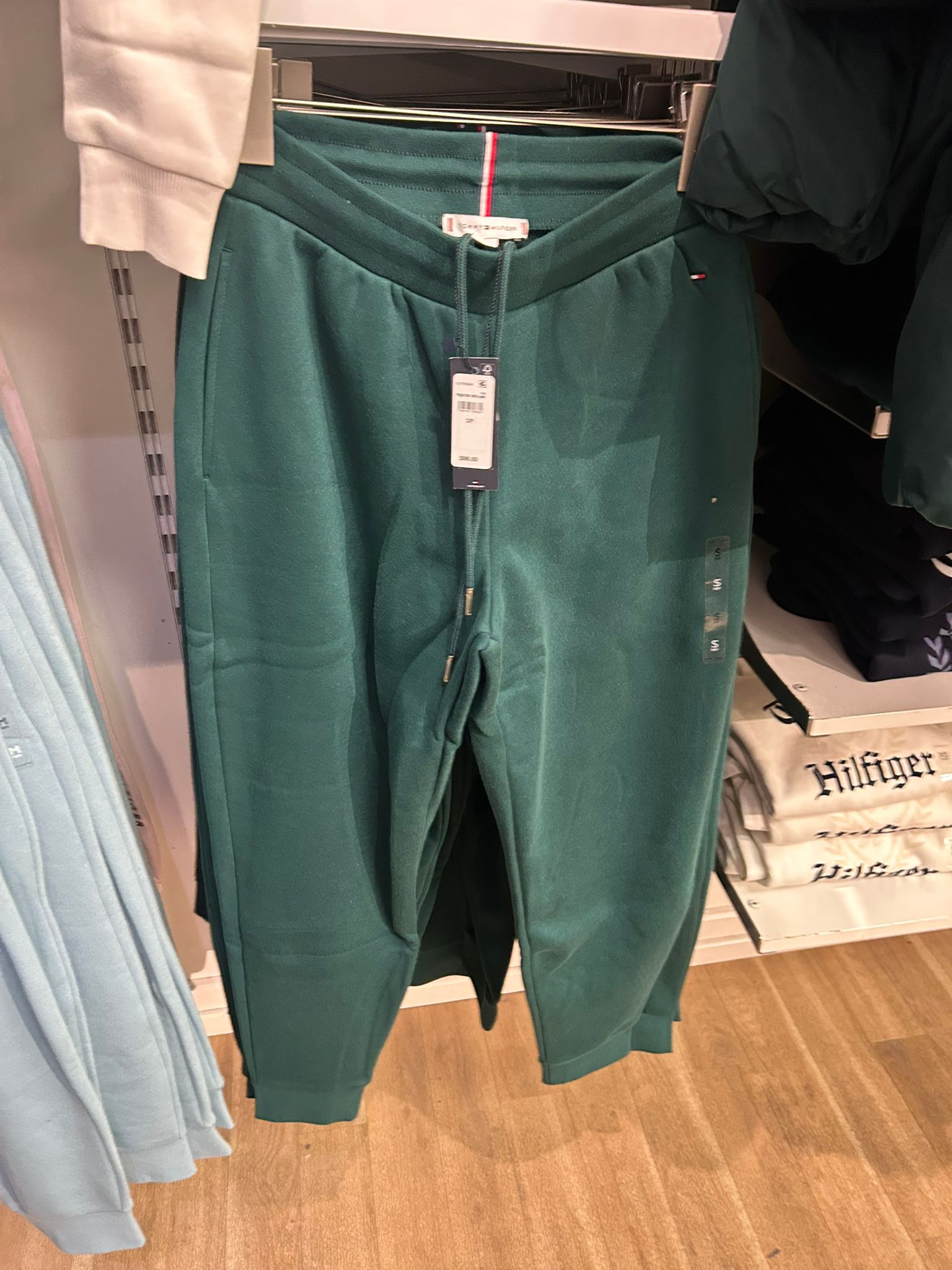 Womens' Tommy Relaxed Solid Jogger Ornamental Green