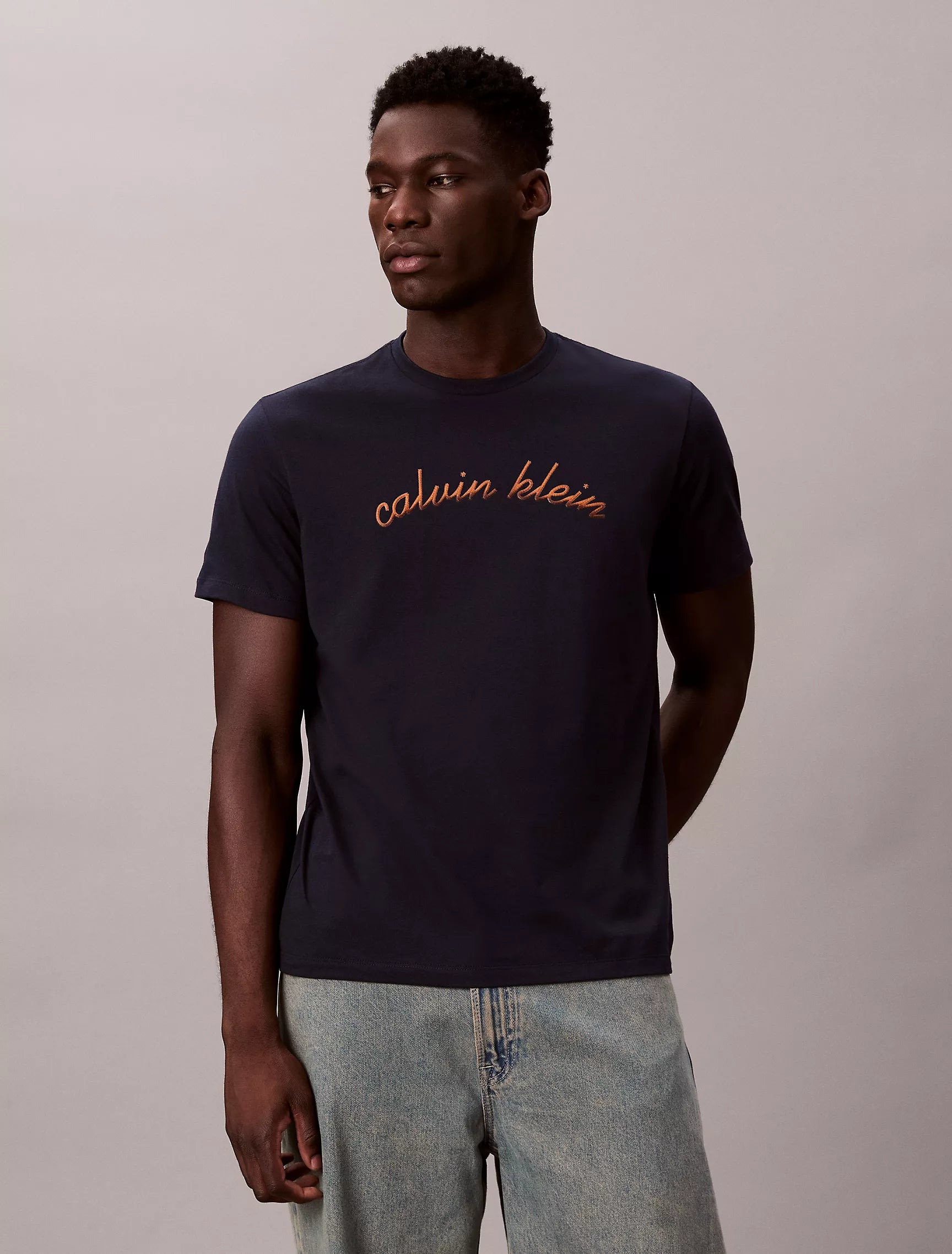 Calvin Klein MENS' Script Logo Graphic Classic T-Shirt