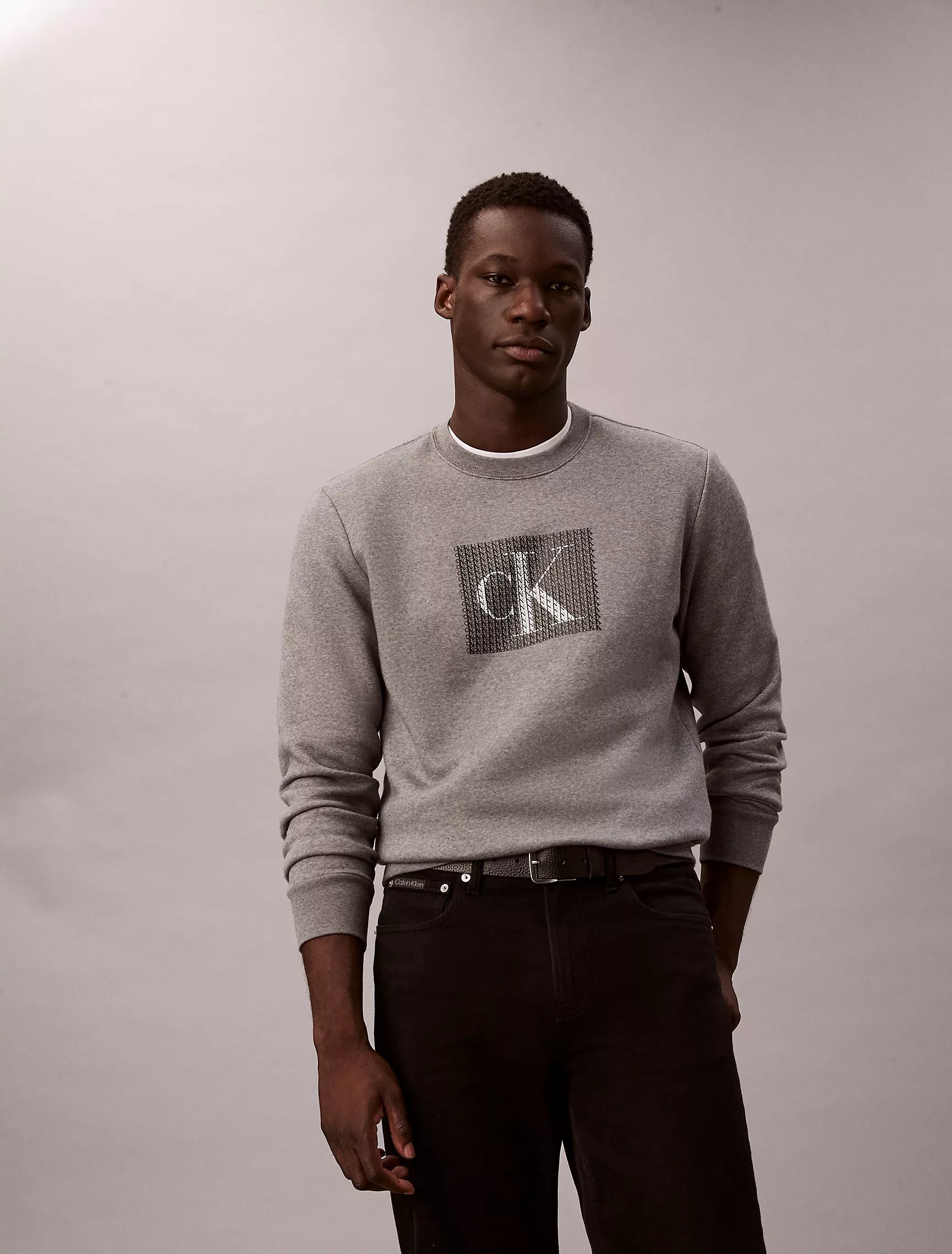 CALVIN KLEIN Mens' Fleece Layered Monogram Graphic Sweatshirt Grey Heather