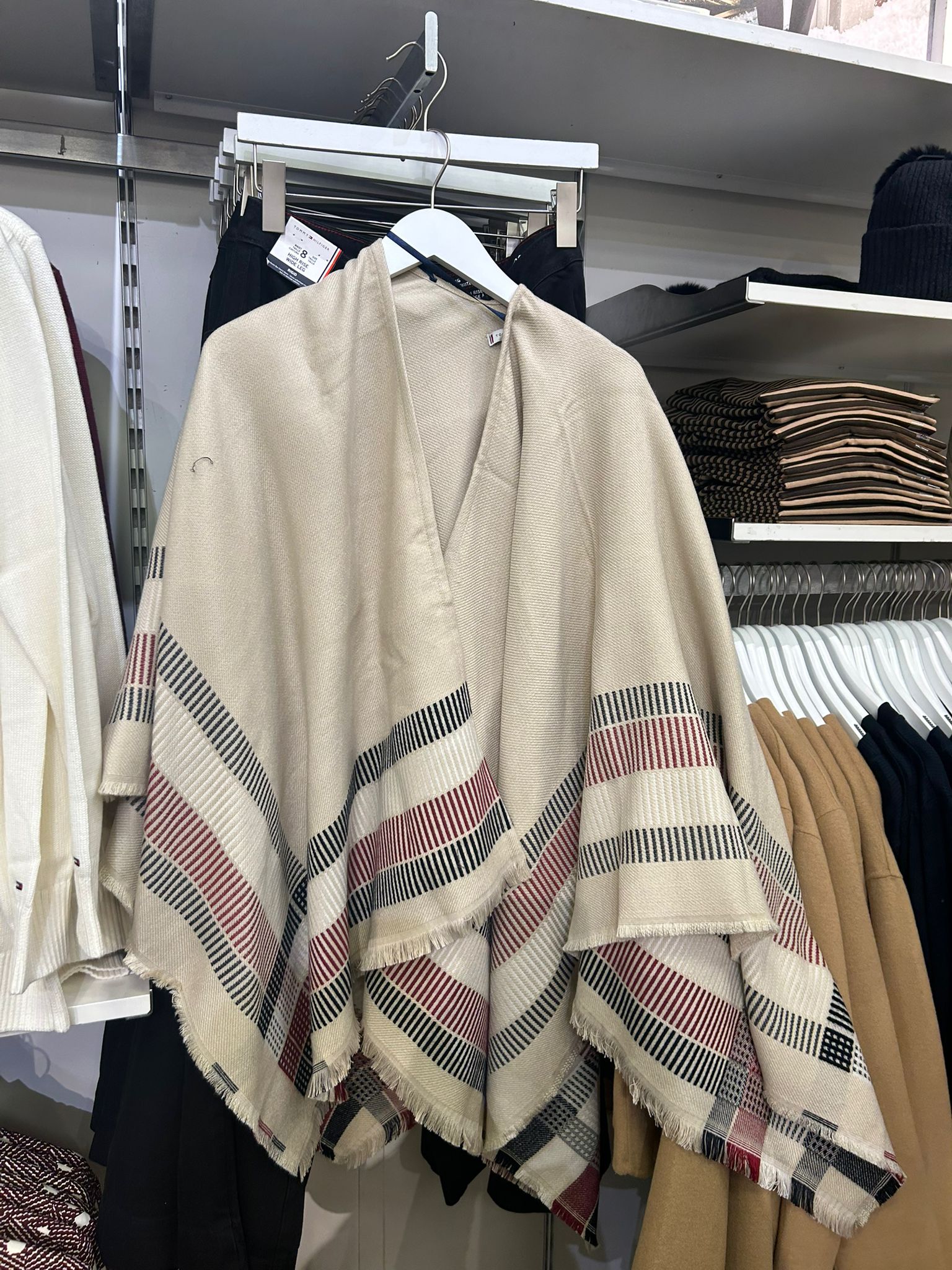 WOMENS' Tommy Hilfiger Stripe Border Cape Classic Beige / Multi