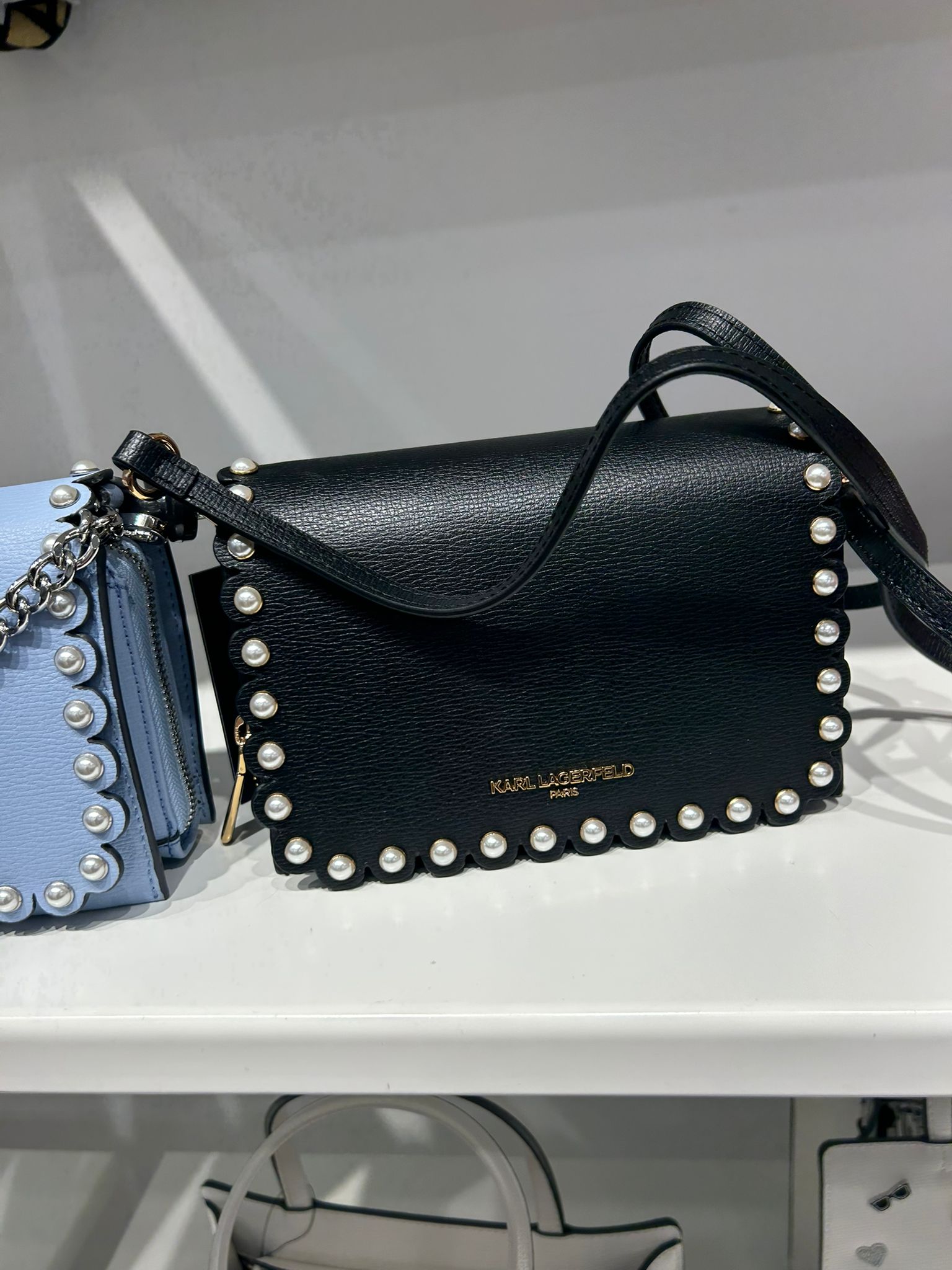 Karl Lagerfeld Paris Womens' LOURDES CROSSBODY WITH PEARLS Black