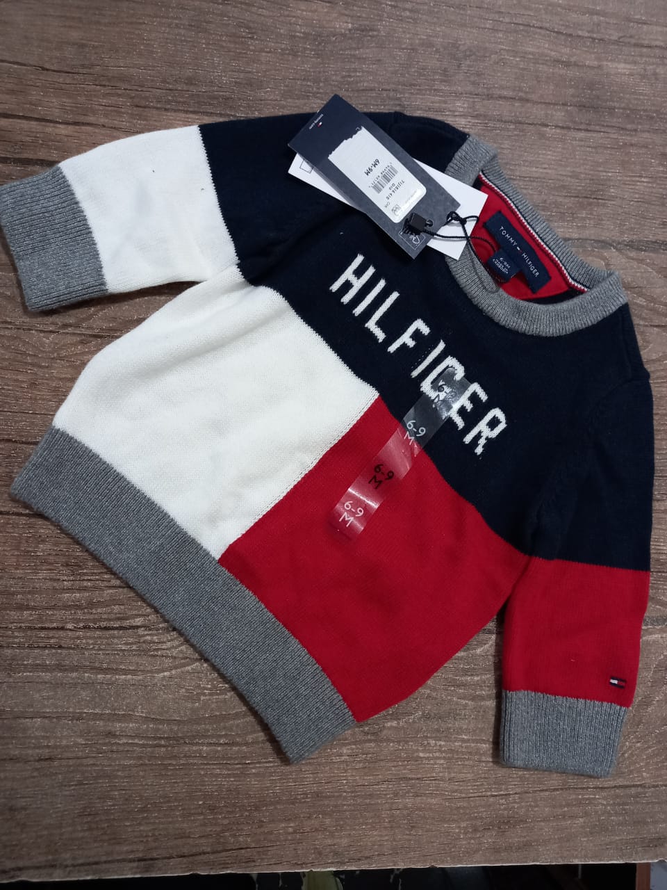 BOYS' Tommy Hilfiger Boys' Adaptive Hilfiger Flag Sweater with Velcro Closure