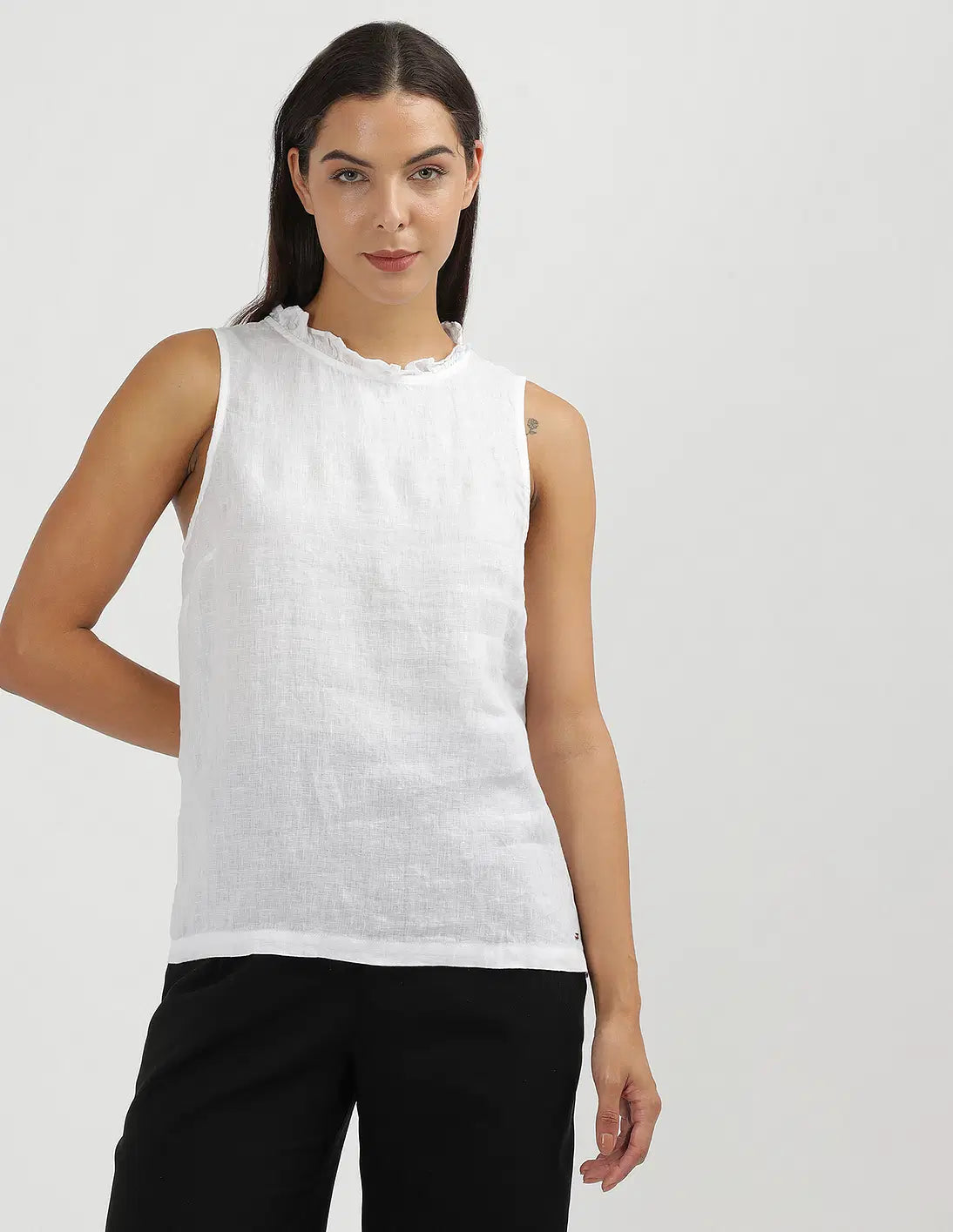 Tommy Hilfiger Ruffle Collar Linen Top