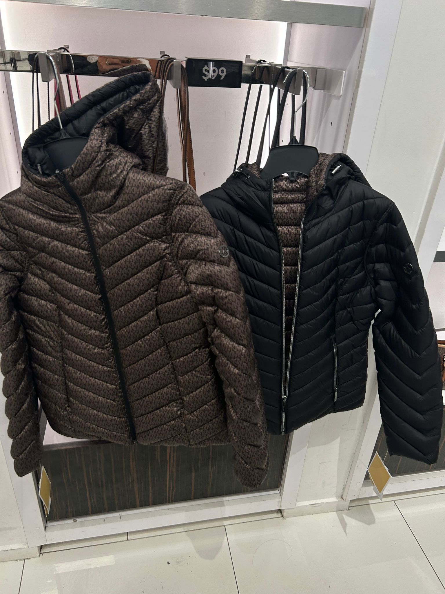 Michael Kors WOMENS' Chevron Logo Print Quilted Nylon Reversible Jacket BLACK