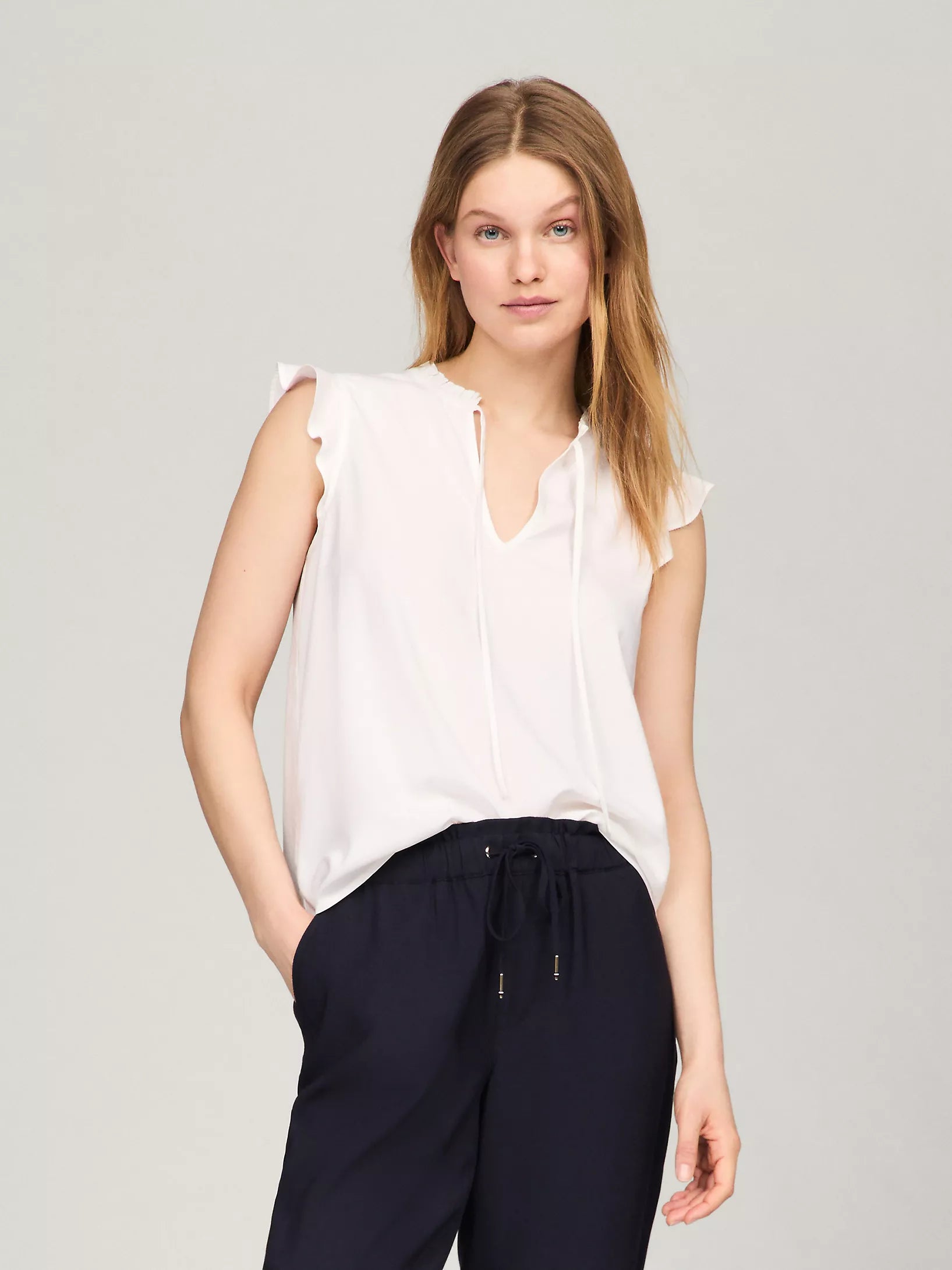 Women Tommys' Solid Flutter-Sleeve Ruffle Top/ White