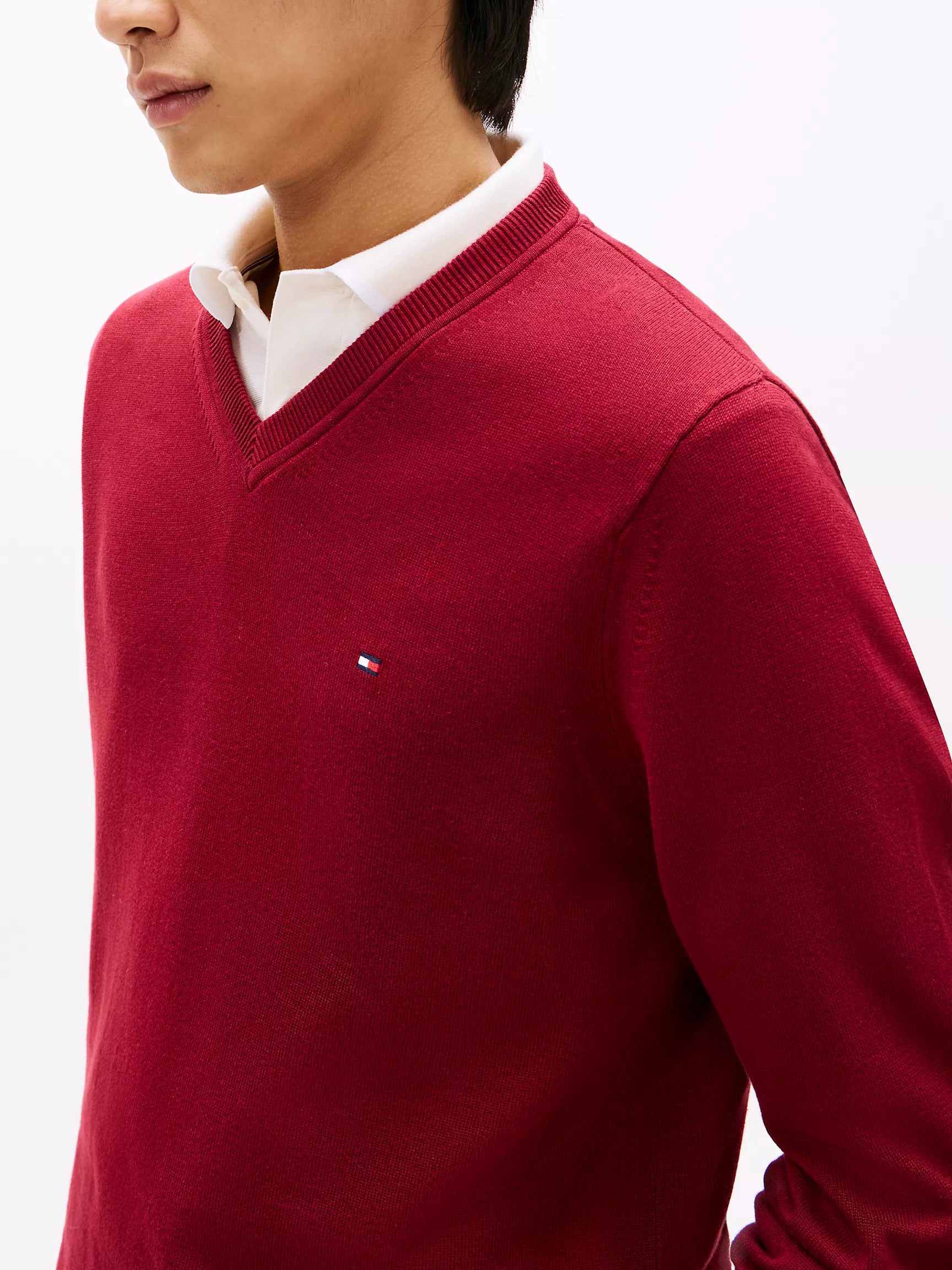 Tommy MENS' Solid Logo V-Neck Sweater Rouge