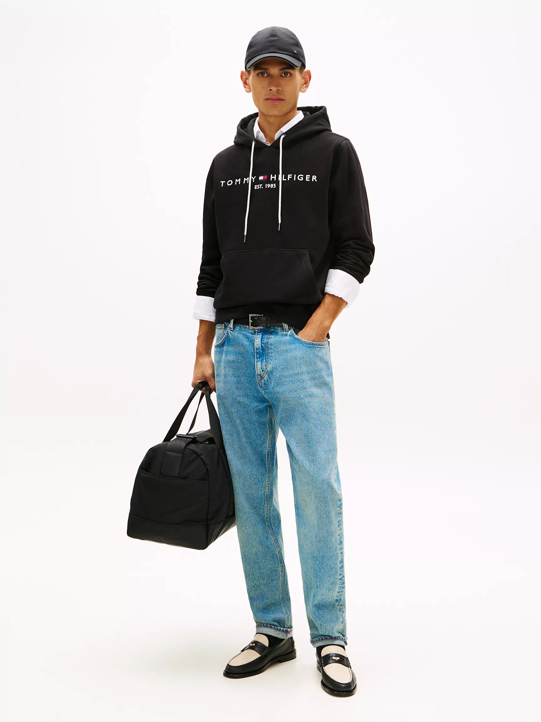 Tommy Mens' Embroidered Tommy Logo Hoodie Black