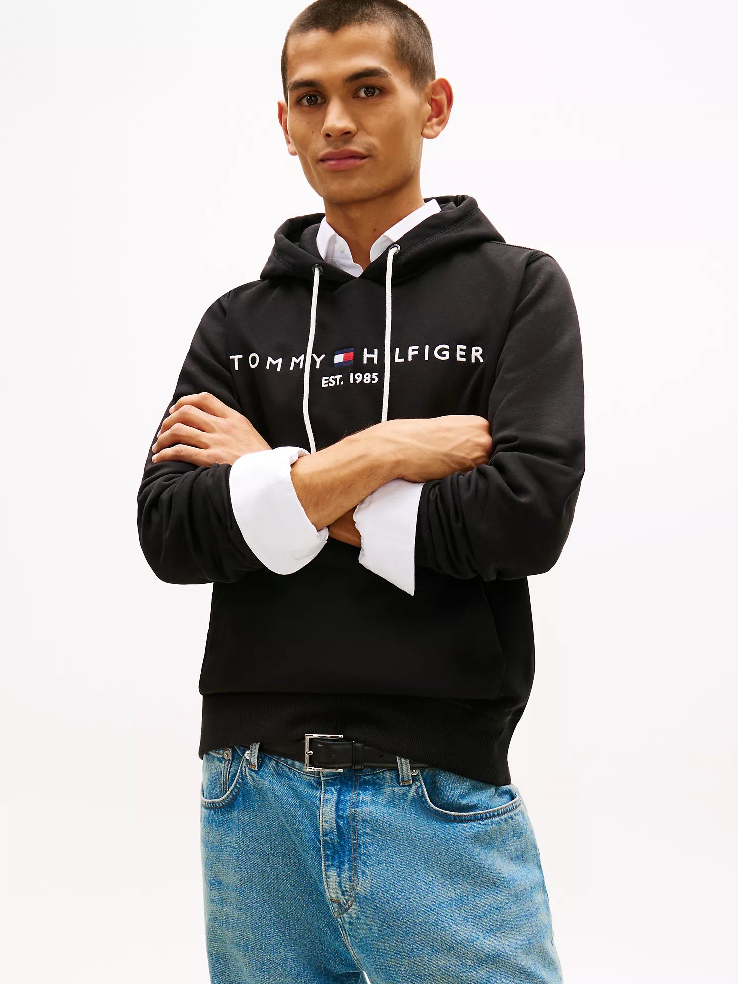 Tommy Mens' Embroidered Tommy Logo Hoodie Black