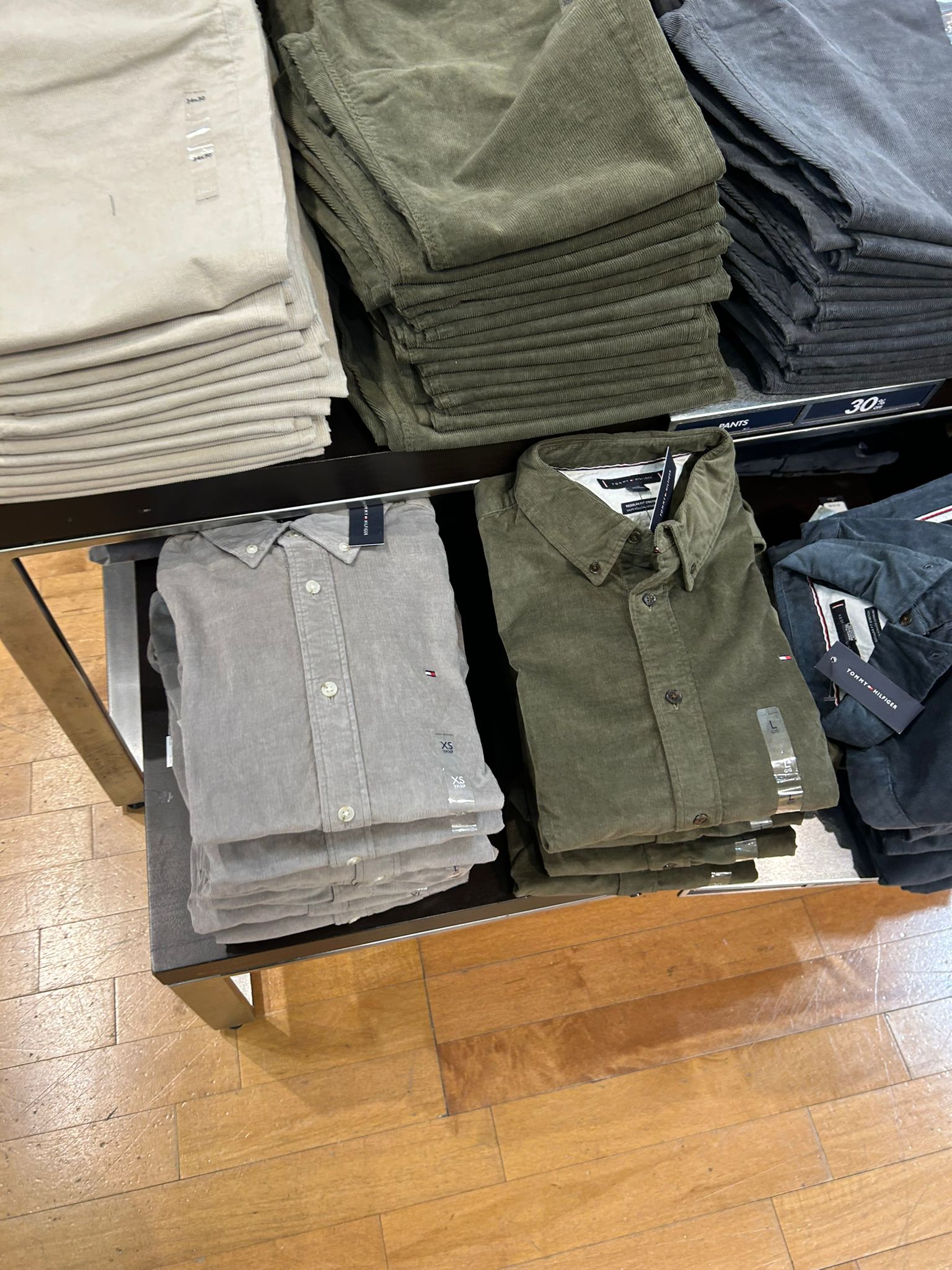 Tommy MENS' Regular Fit Corduroy Shirt Imperial Battle Green