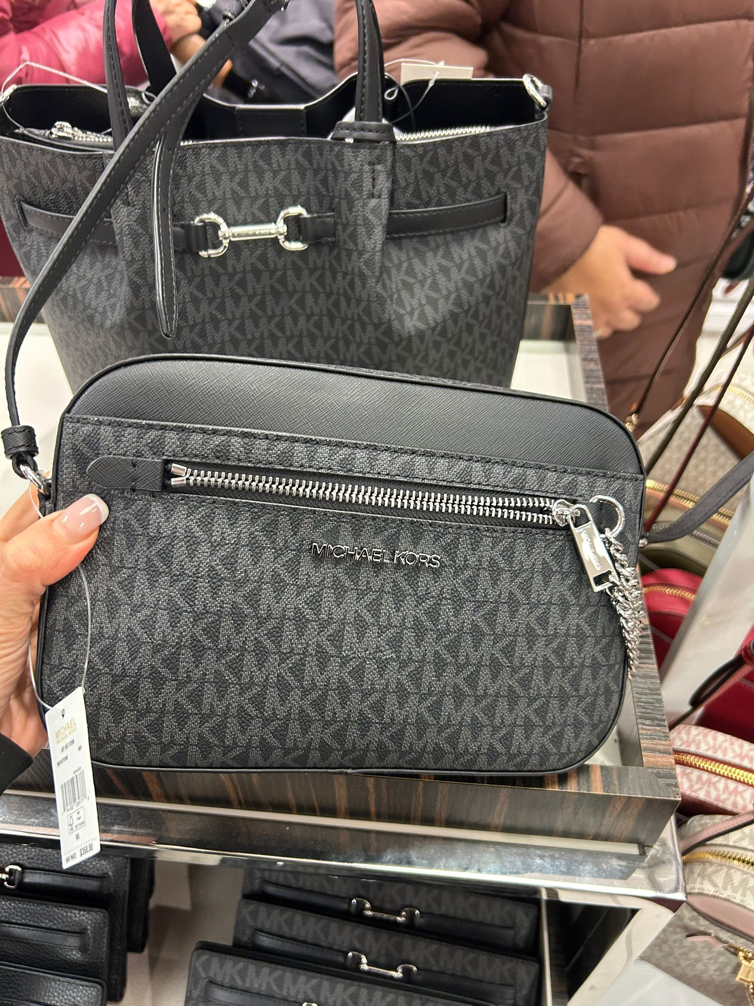 Michael Kors WOMENS' Jet Set Large Logo Crossbody Bag BLACK