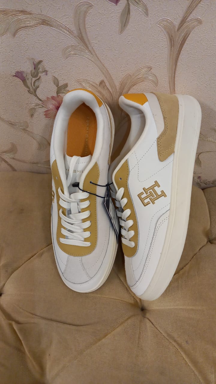 Tommy Hilfiger Women TH Logo Mixed Texture Sneaker - Khaki
