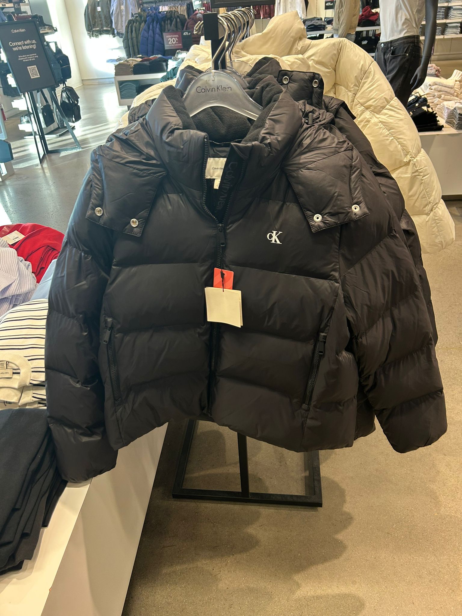 Calvin Klein Womens' Short Down Puffer Jacket BLACK