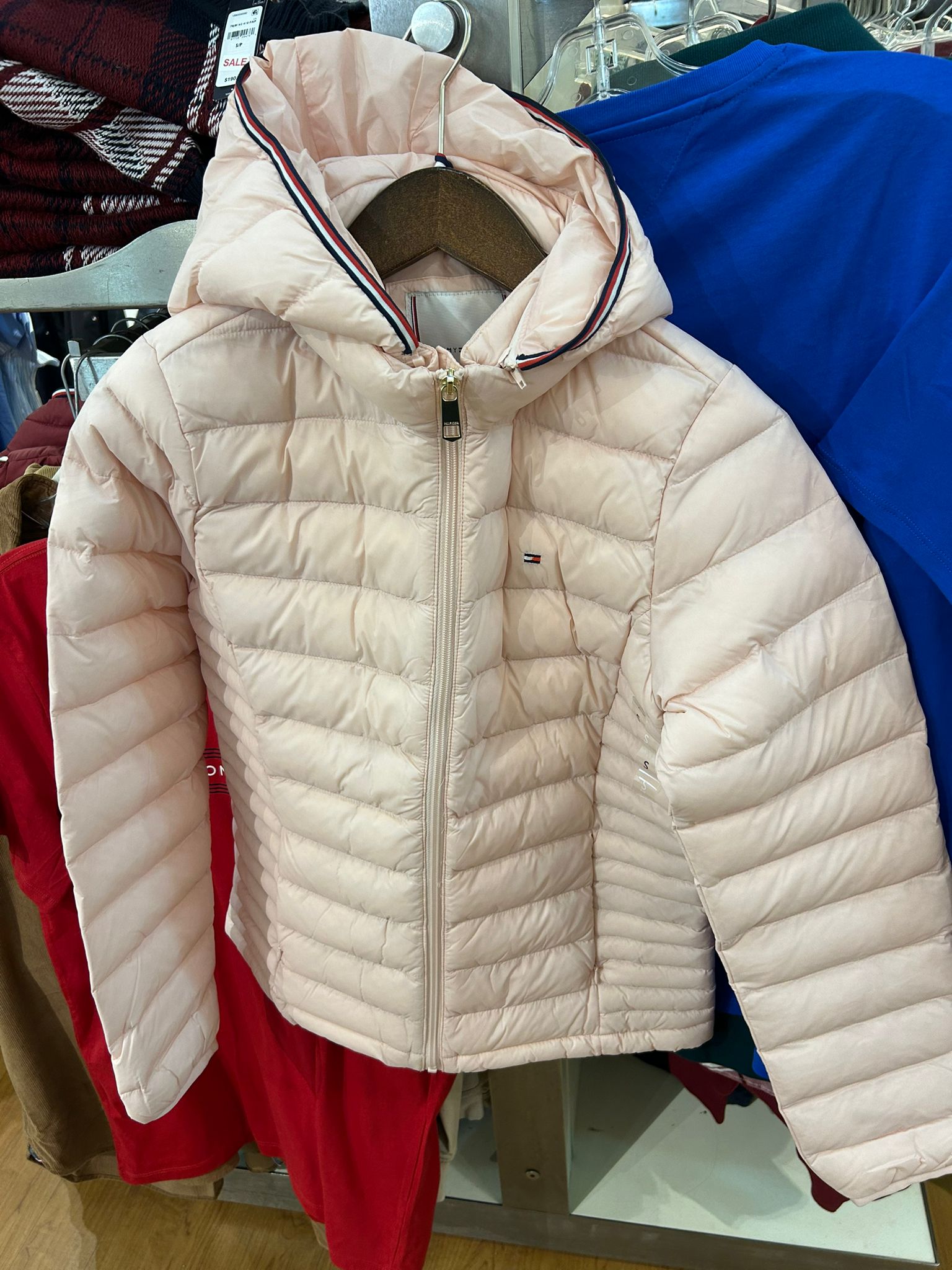 Women's TOMMY HILFIGER Lightweight Hooded Puffer Jacket - Pink