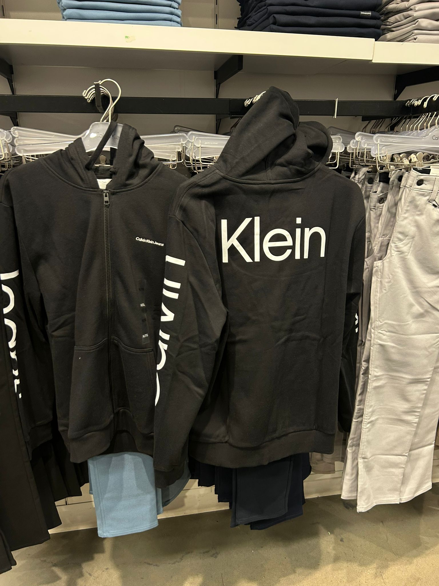 Calvin Klein Mens' Fleece Vertical Logo Classic Zip Hoodie (BLACK)