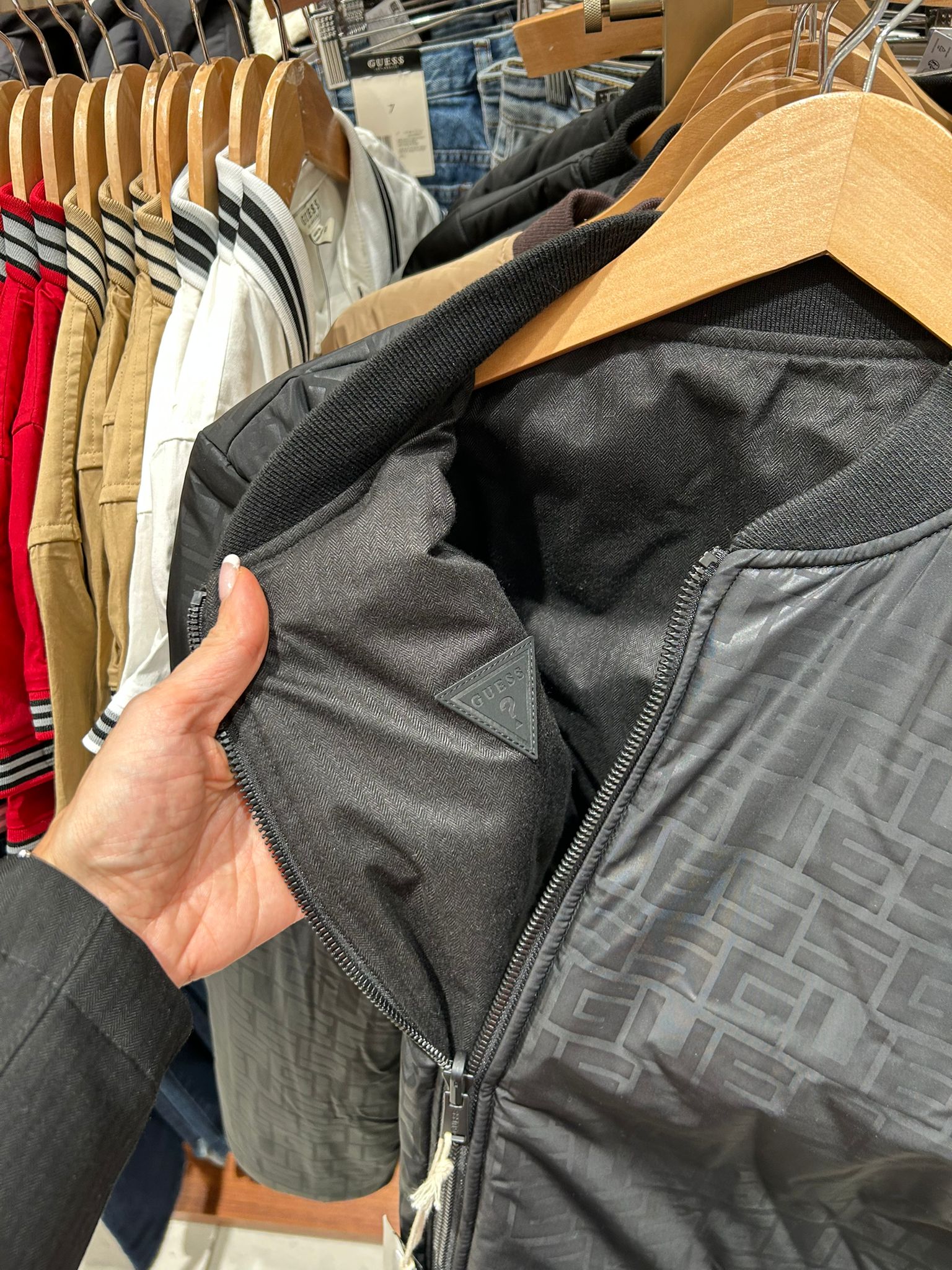 Guess BOYS Winnie Reversible Jacket (7-16) BLACK