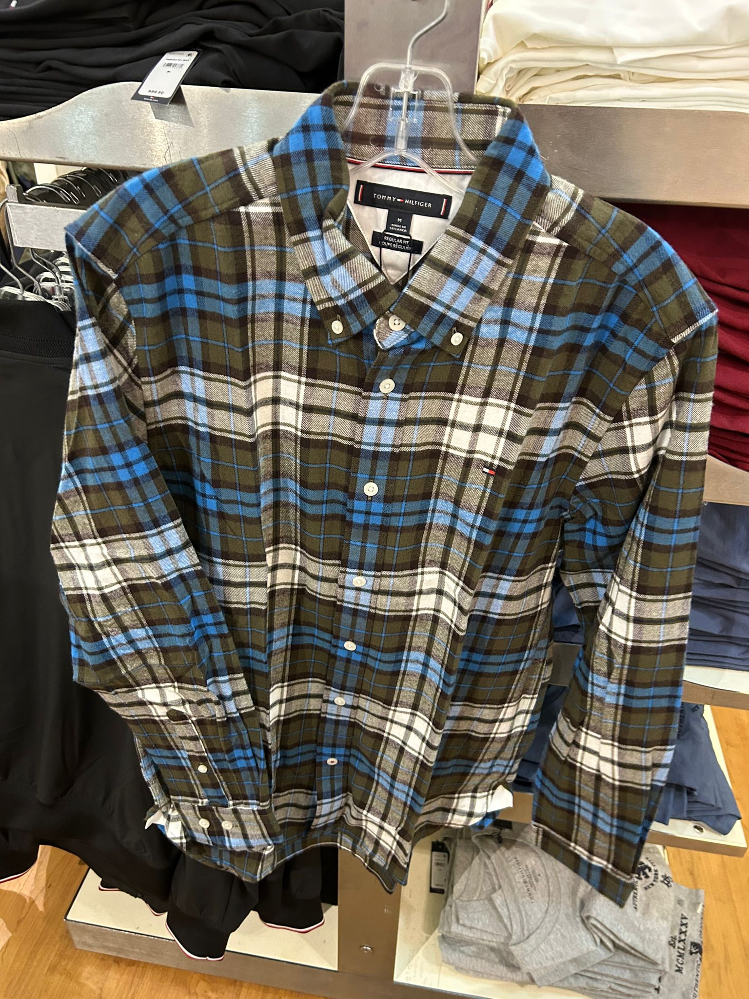 Tommy Hilfiger Men Button-Down Collar Tartan Checked Cotton Casual Shirt- heavy material