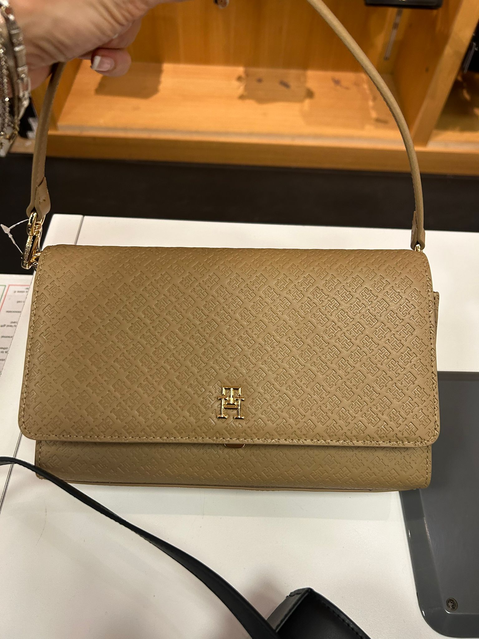 Women's Tommy Pebbled Flap Crossbody Bag