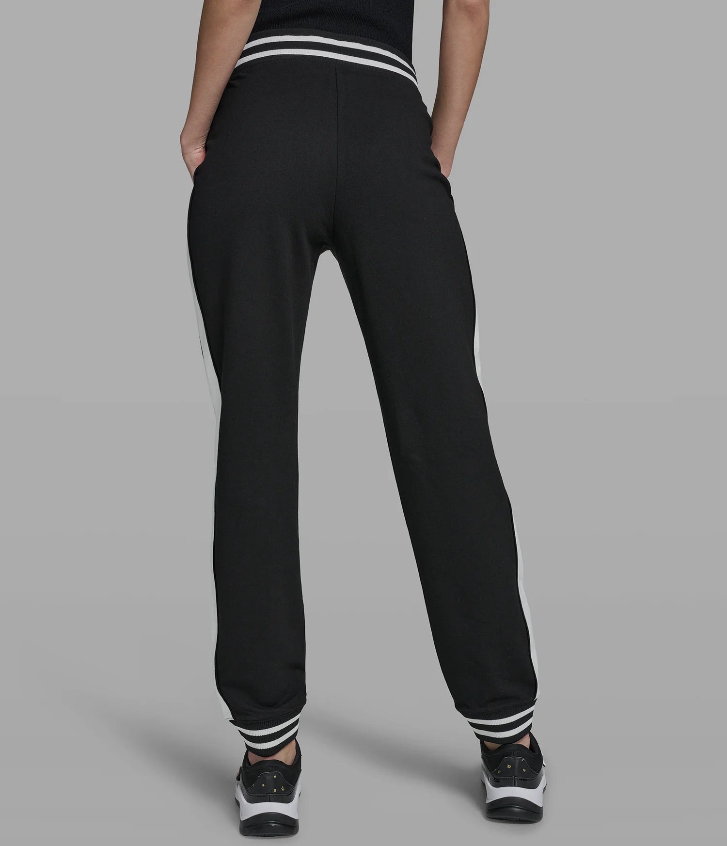 MID-RISE COTTON AND MODAL-BLEND CONTRAST STRIPE ANKLE JOGGER-Black