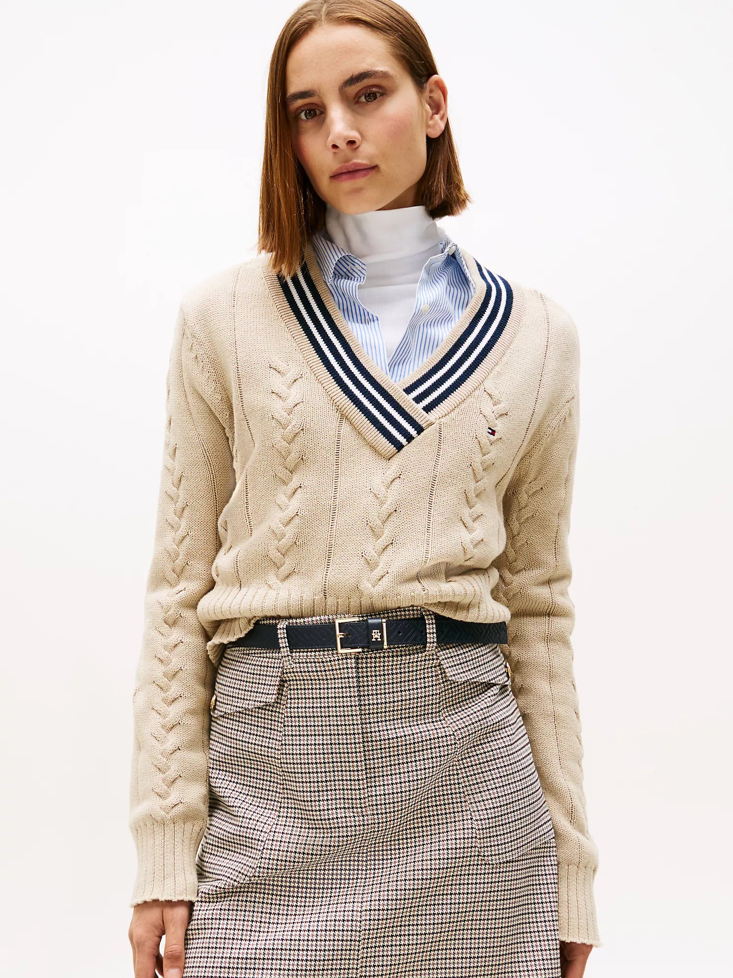 Womens' TOMMY Cable Knit V-Neck Sweater Sandalwood