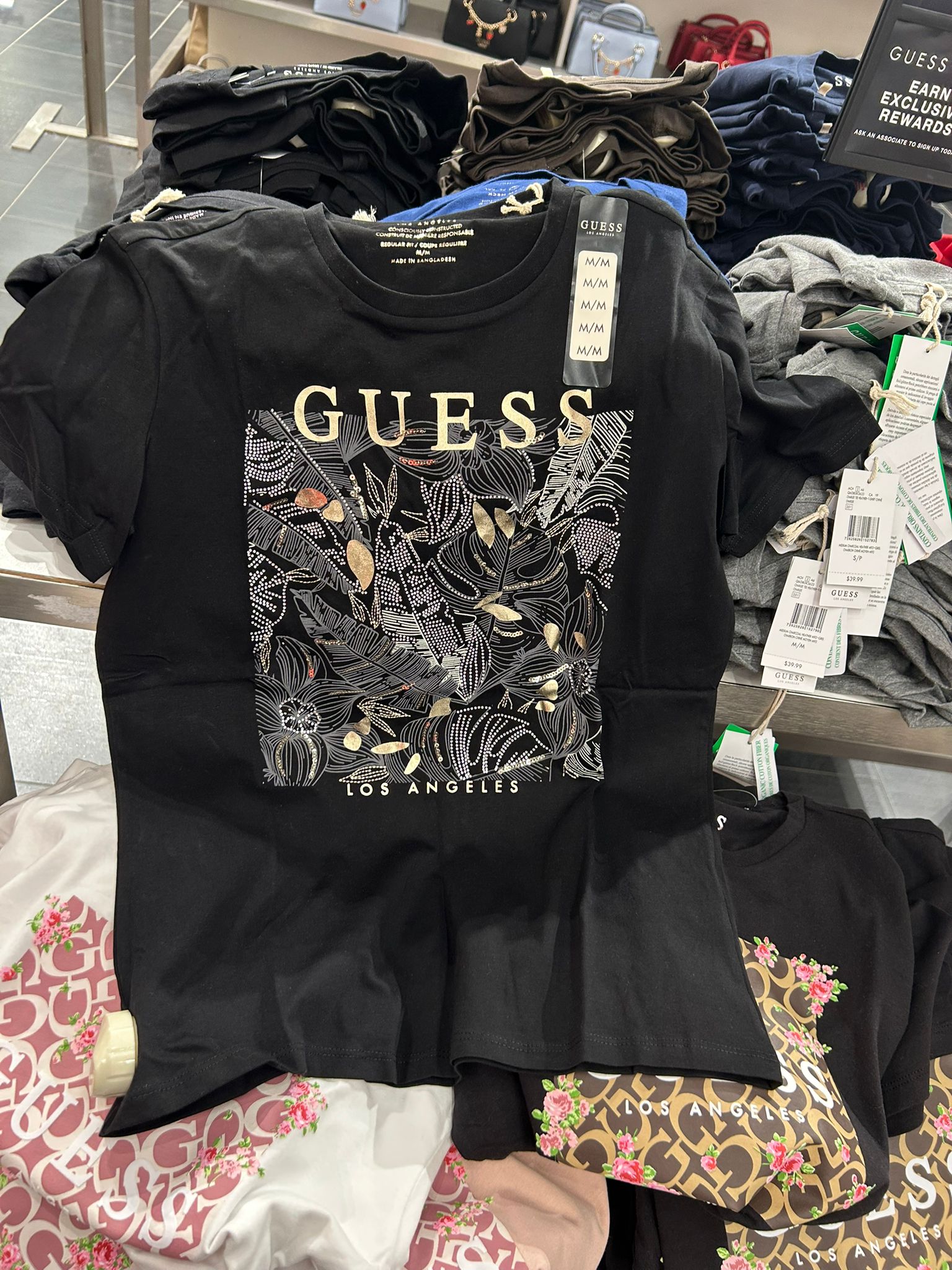 Guess Women's Front Logo T-shirt -Black