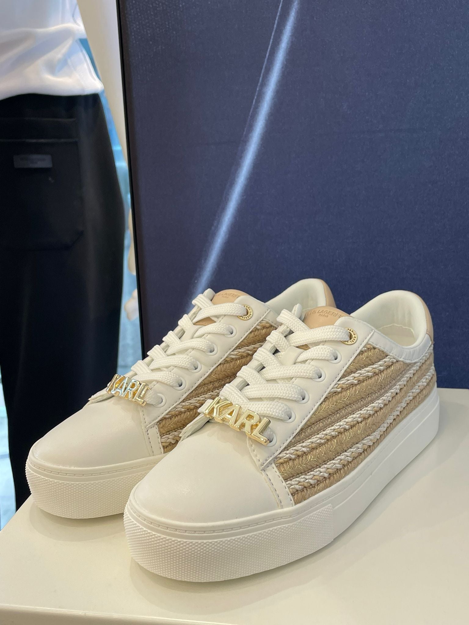 KARL LAGERFELD CATE PEARL RAFFIA SNEAKER-Bright White