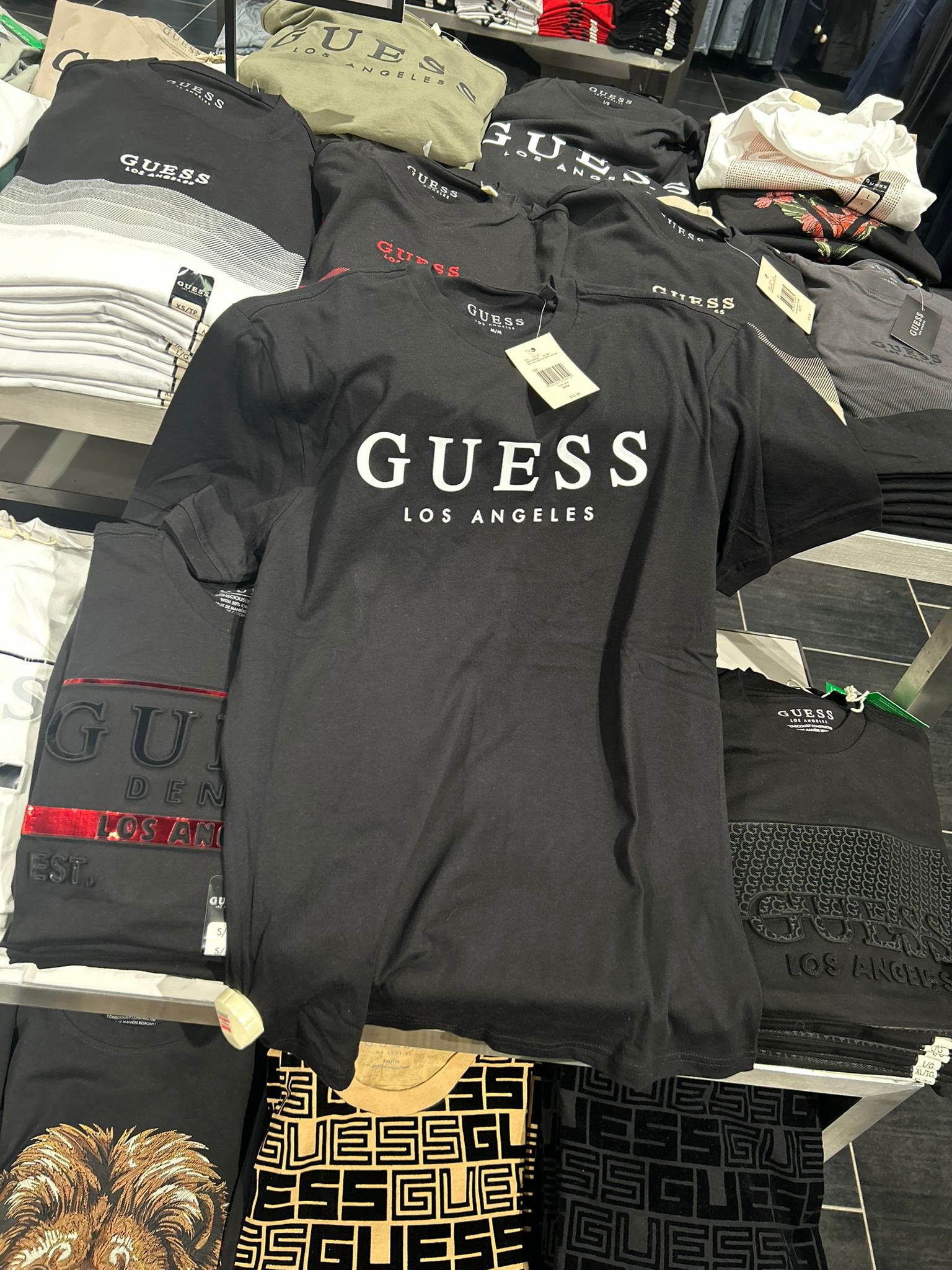 GUESS Los Angelos Graphic T-Shirt-Black