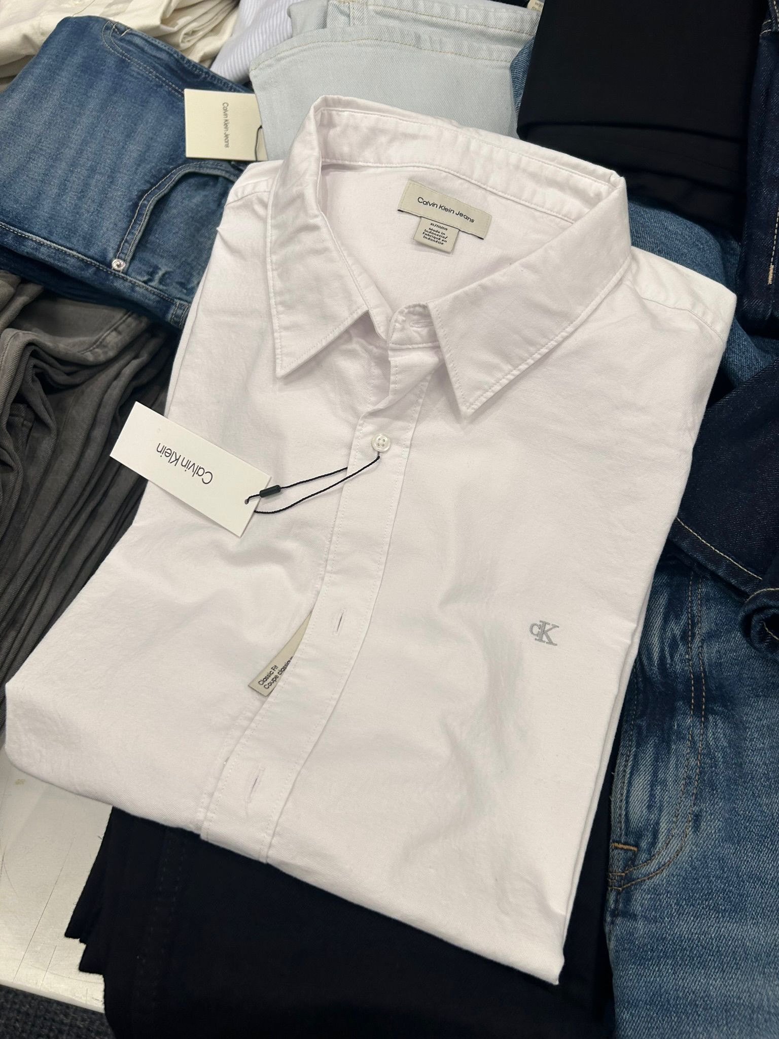 Calvin Klein Slim Poplin Stretch Shirt-White