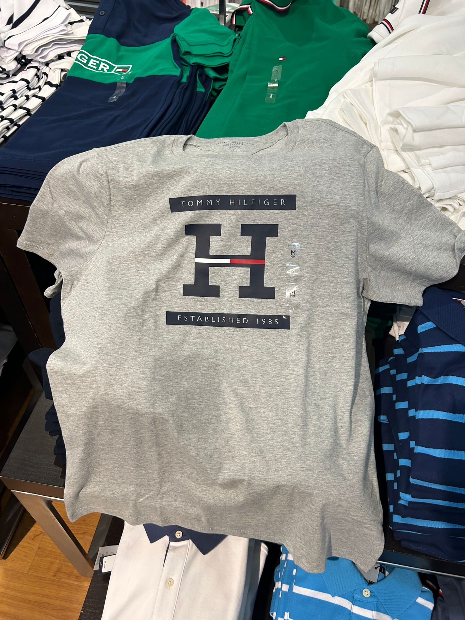 Tommy Men's H Logo T-Shirt-Grey