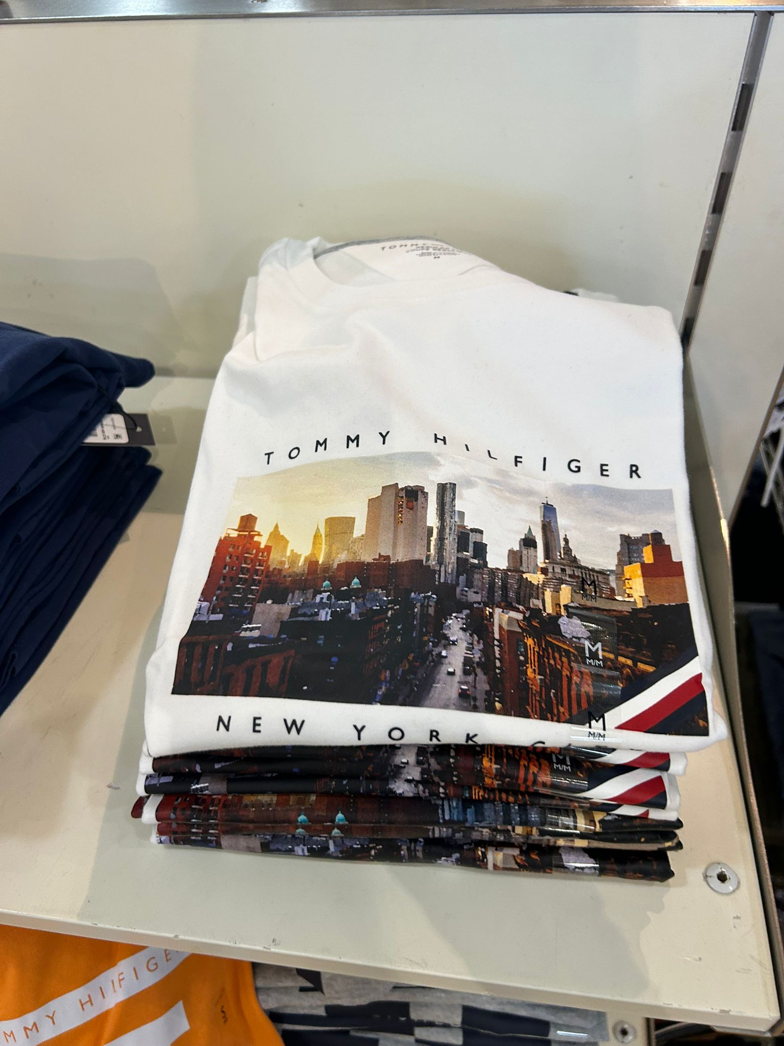 Tommy Men's Landscape Graphic T-Shirt -White