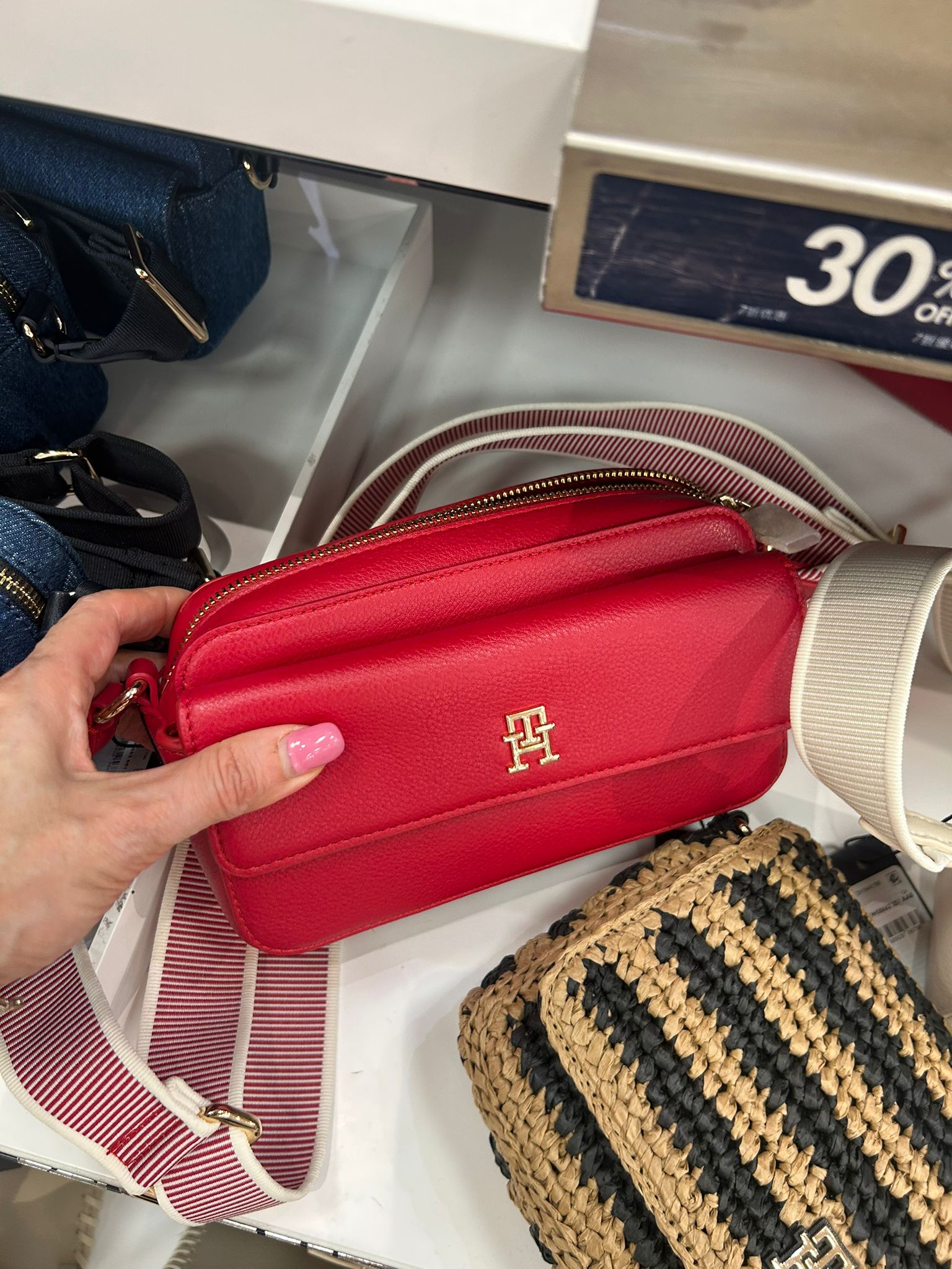 Tommy Women's Pebbled Crossbody Bag-Red