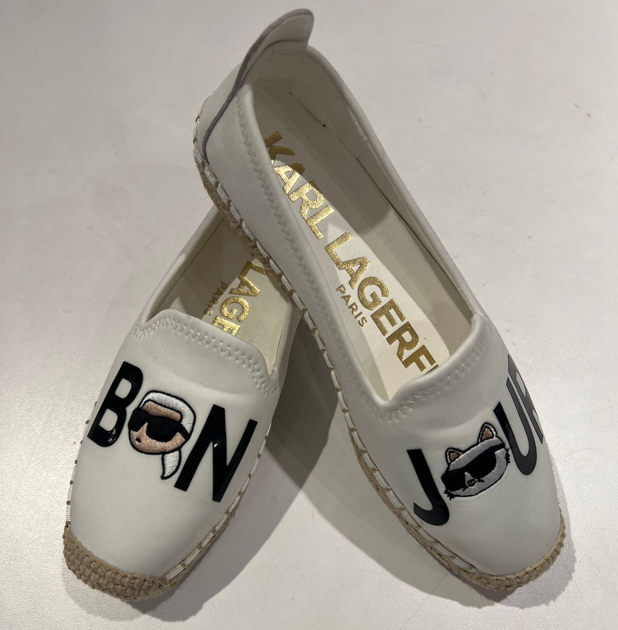 KARL LAGERFELD WOMEN'S BONJOUR MICHAELA SLIP-ON FLAT ESPADRILLE-Silver