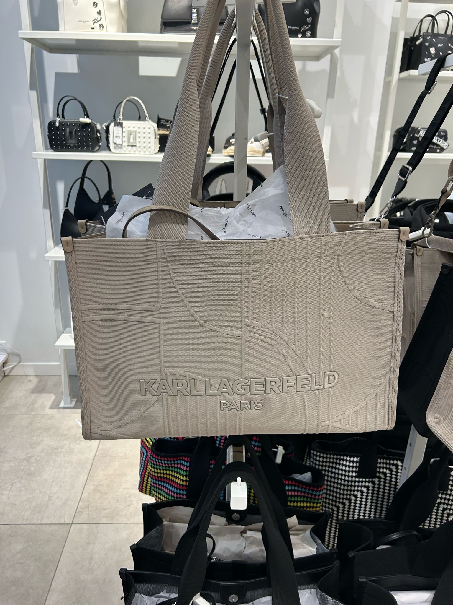 Karl Lagerfeld Paris WOMENS' KRISTINA LARGE TOTE
