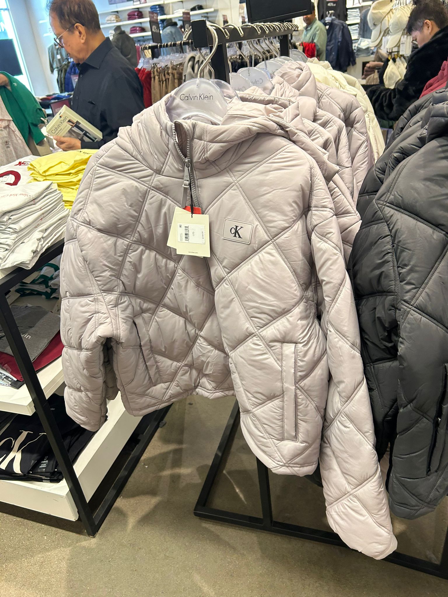 Calvin Klein WOMENS' Short Puffer Jacket Flat Gray